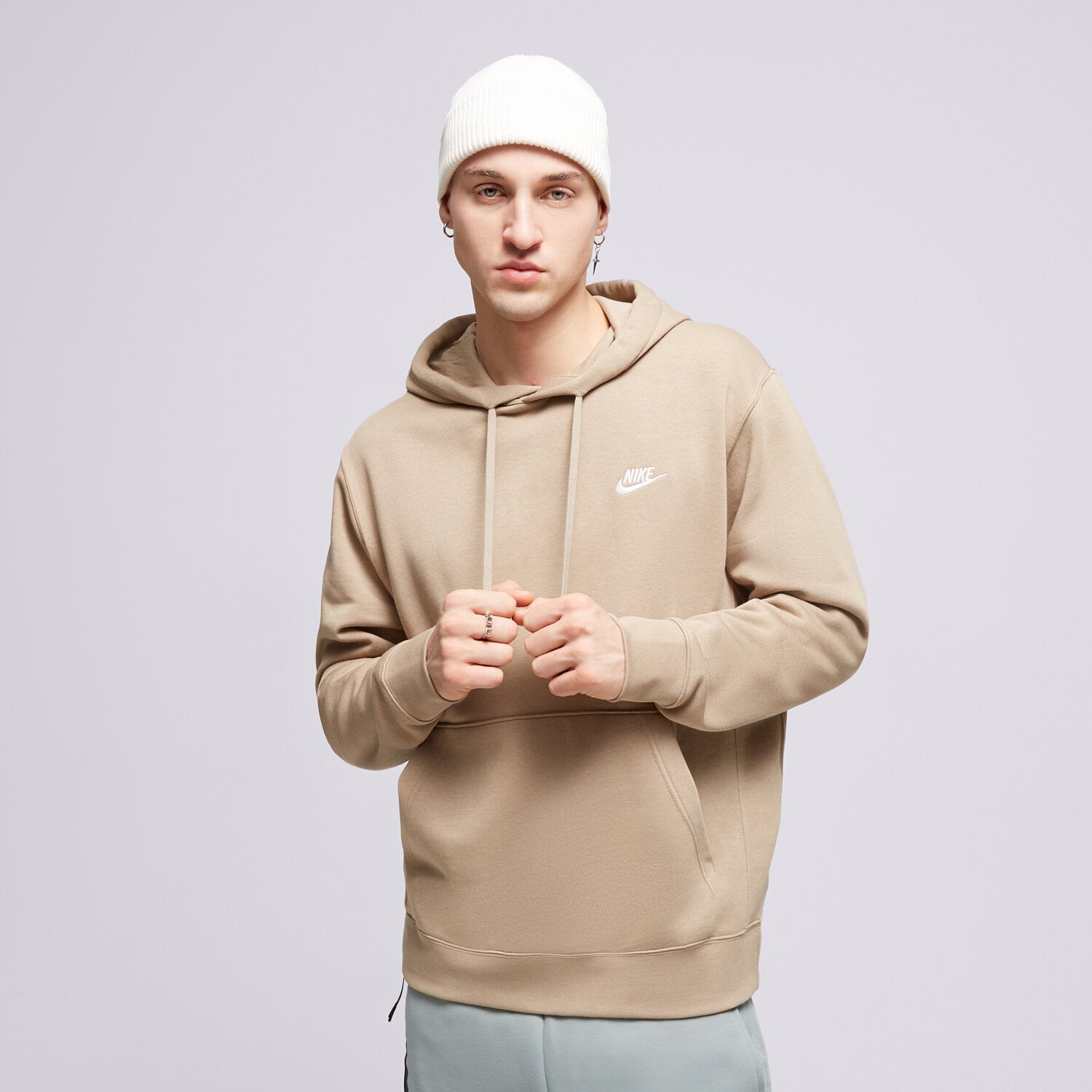 pánská mikina NIKE MIKINA S KAPUCÍ NIKE SPORTSWEAR CLUB FLEECE BV2654-247 BÉŽOVÁ
