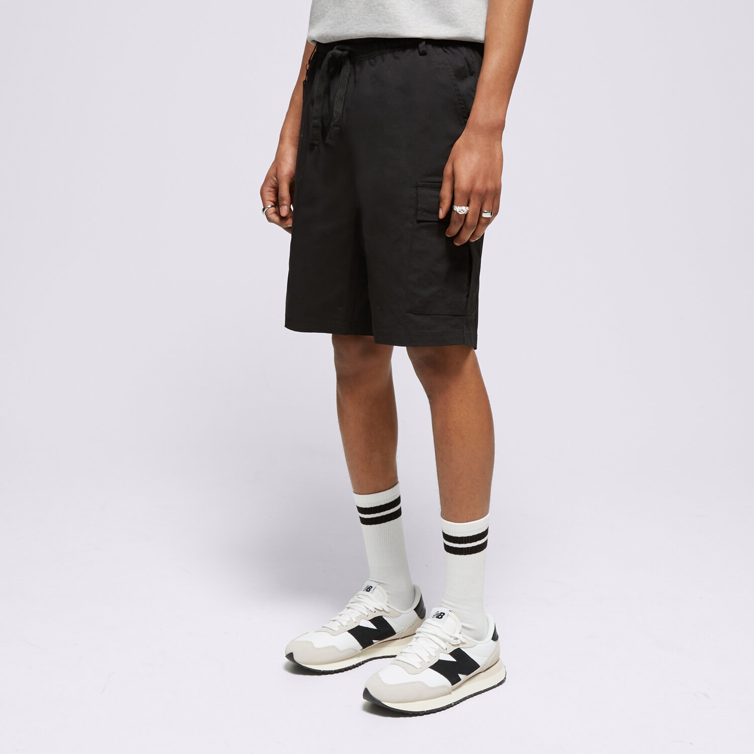 pánské kraťasy CONFRONT ŠORTKY  CONFRONT CF124SZM02001 ČERNÁ