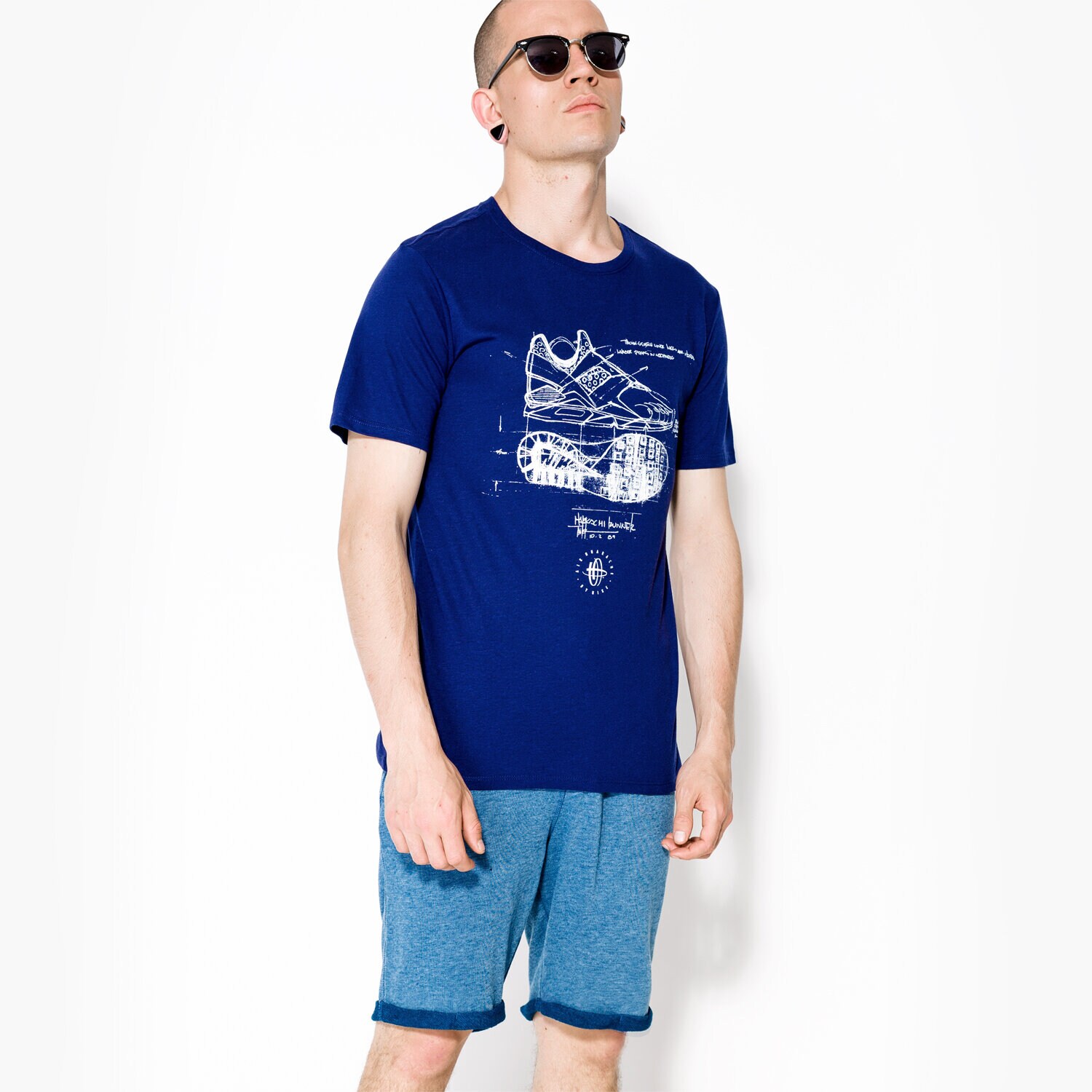 pánské tričko NIKE TRIČKO SS TEE HUARACHE 840327429 TMAVOMODRÁ