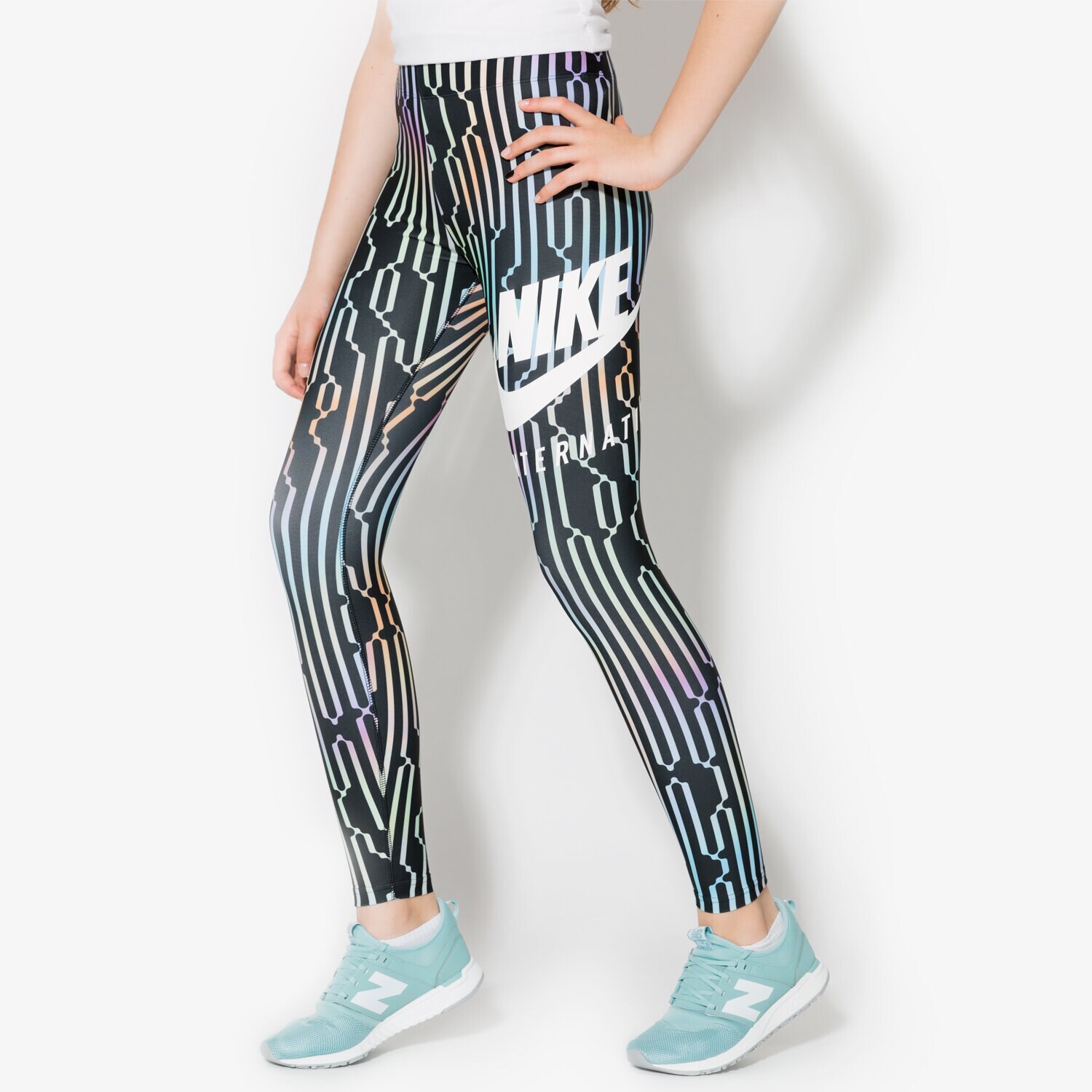 dámské kalhoty NIKE LEGGINGS W NK INTL LGGNG AOP 881176010 VÍCEBAREVNÁ