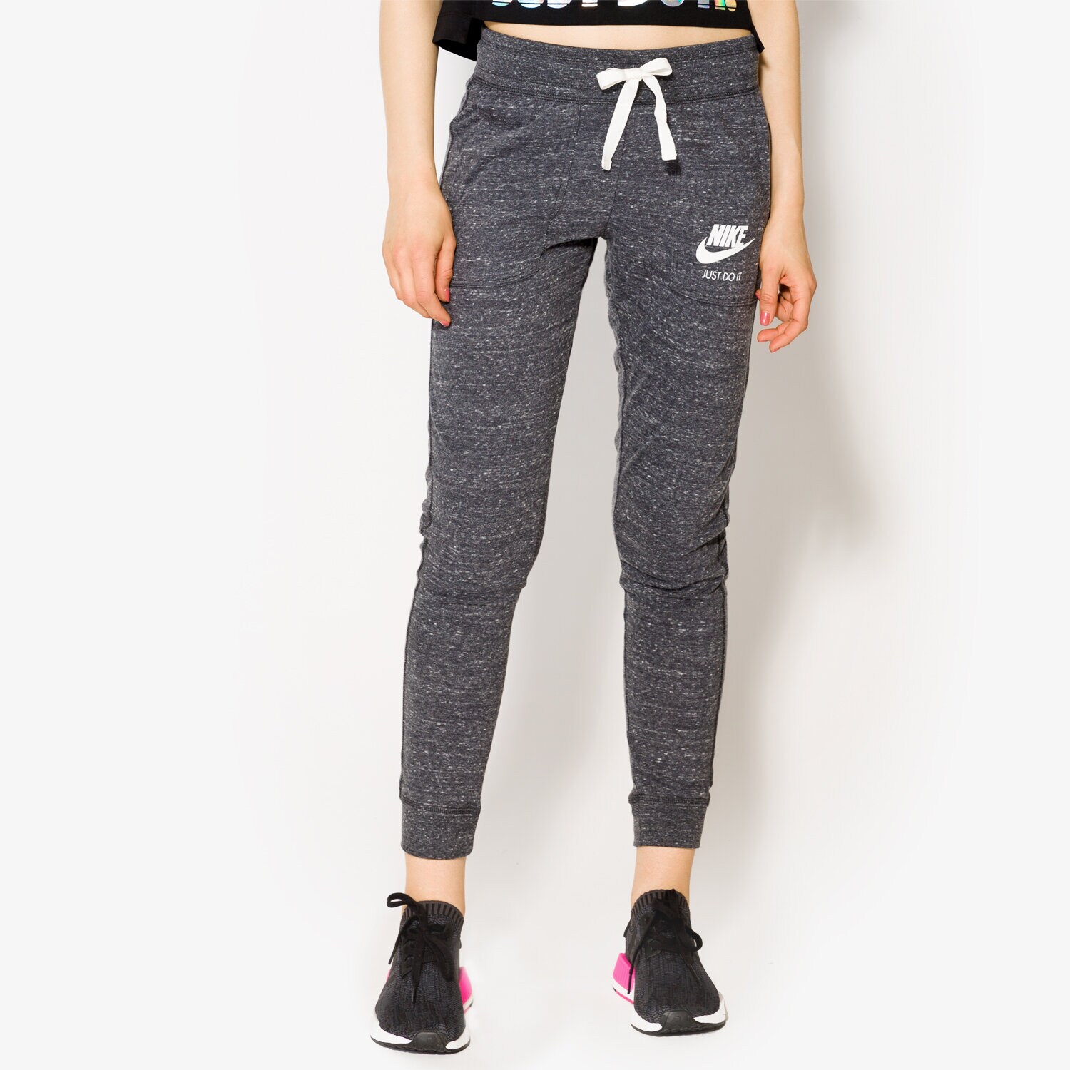 dámské kalhoty NIKE KALHOTY  W NSW GYM VNTG PANT 883731060 ŠEDÁ