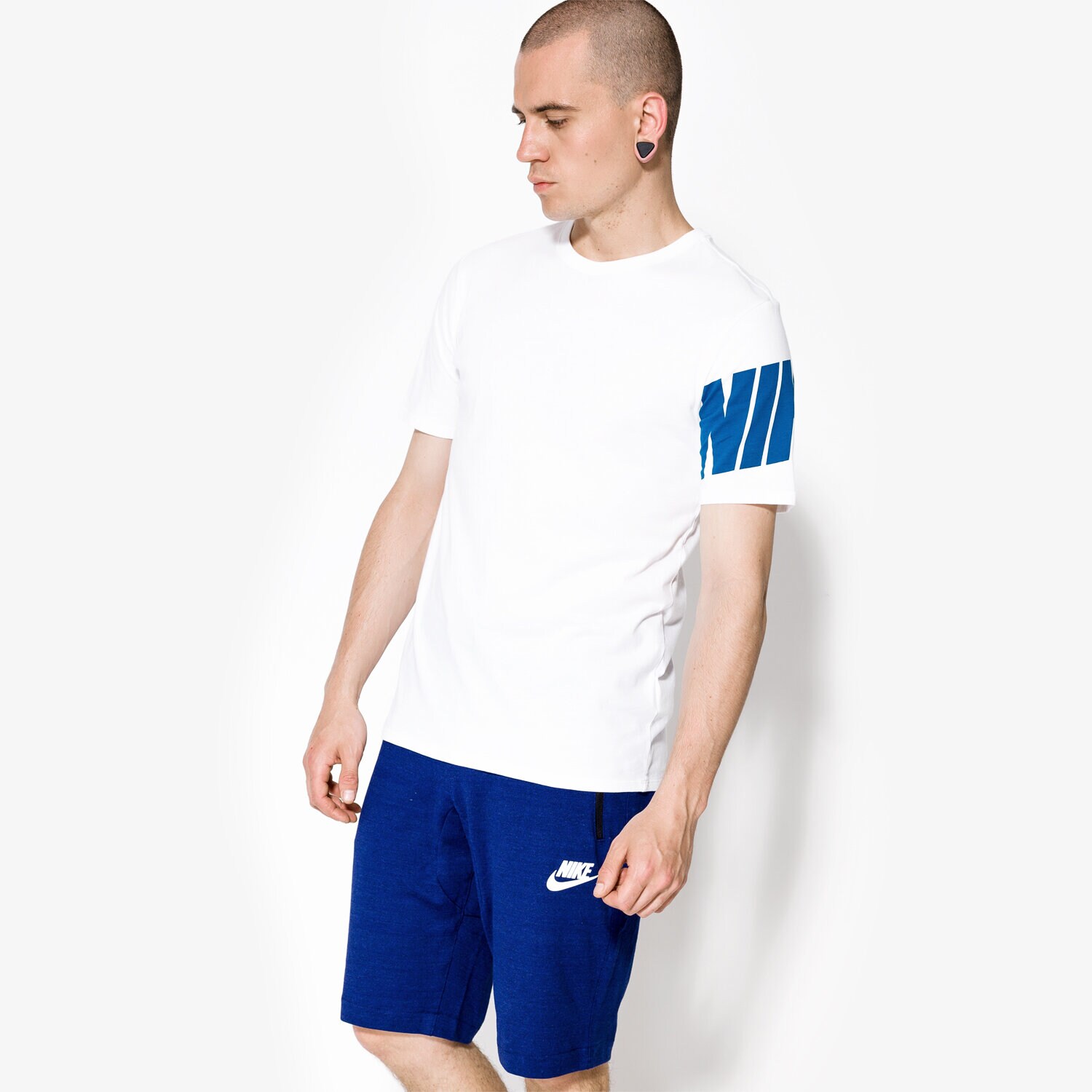 pánské tričko NIKE TRIČKO SS TEE HYBRID NK BLK SLV 847605100 BÍLÁ