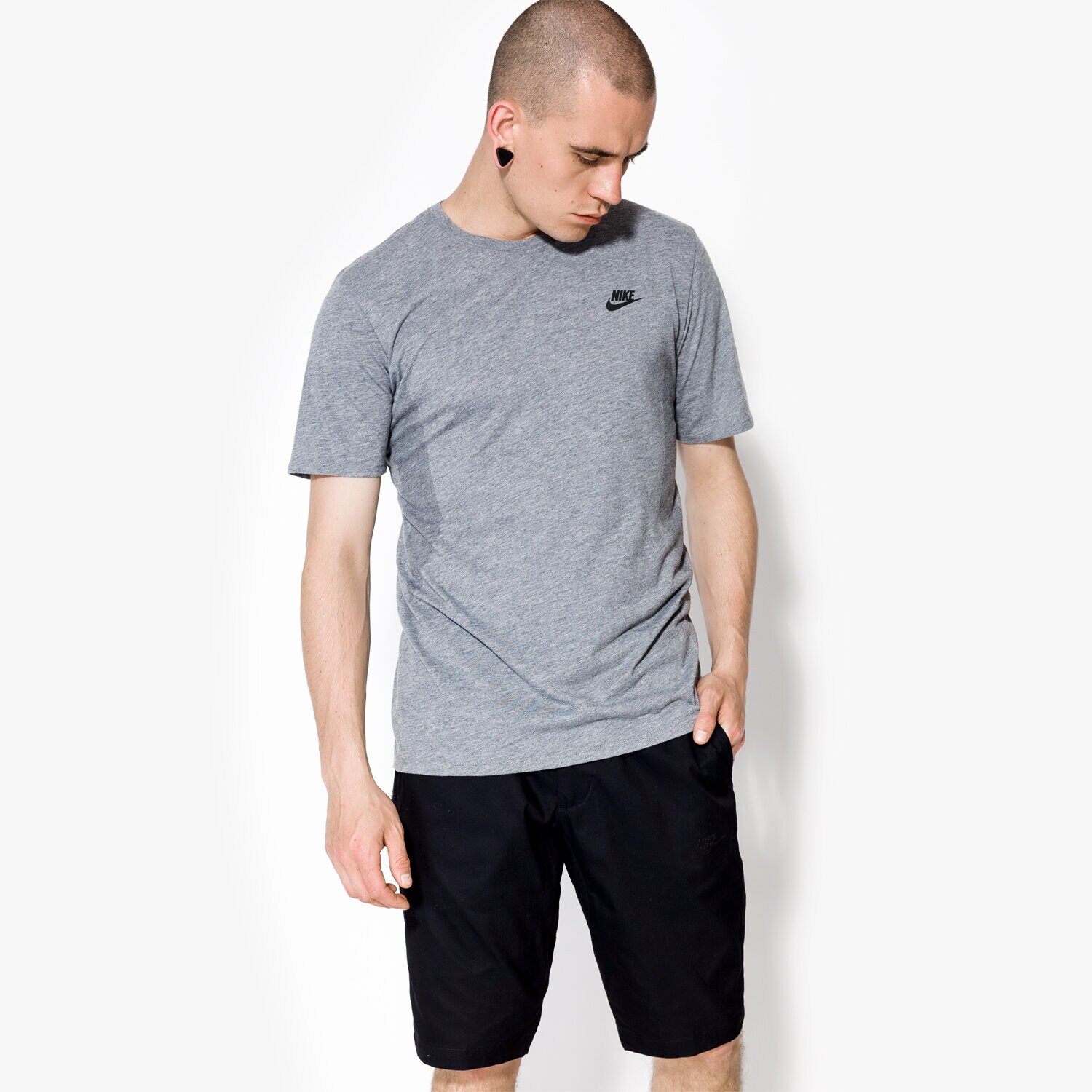 pánské tričko NIKE TRIČKO SS DRY TEE DBL BND FTRA 847505091 ŠEDÁ