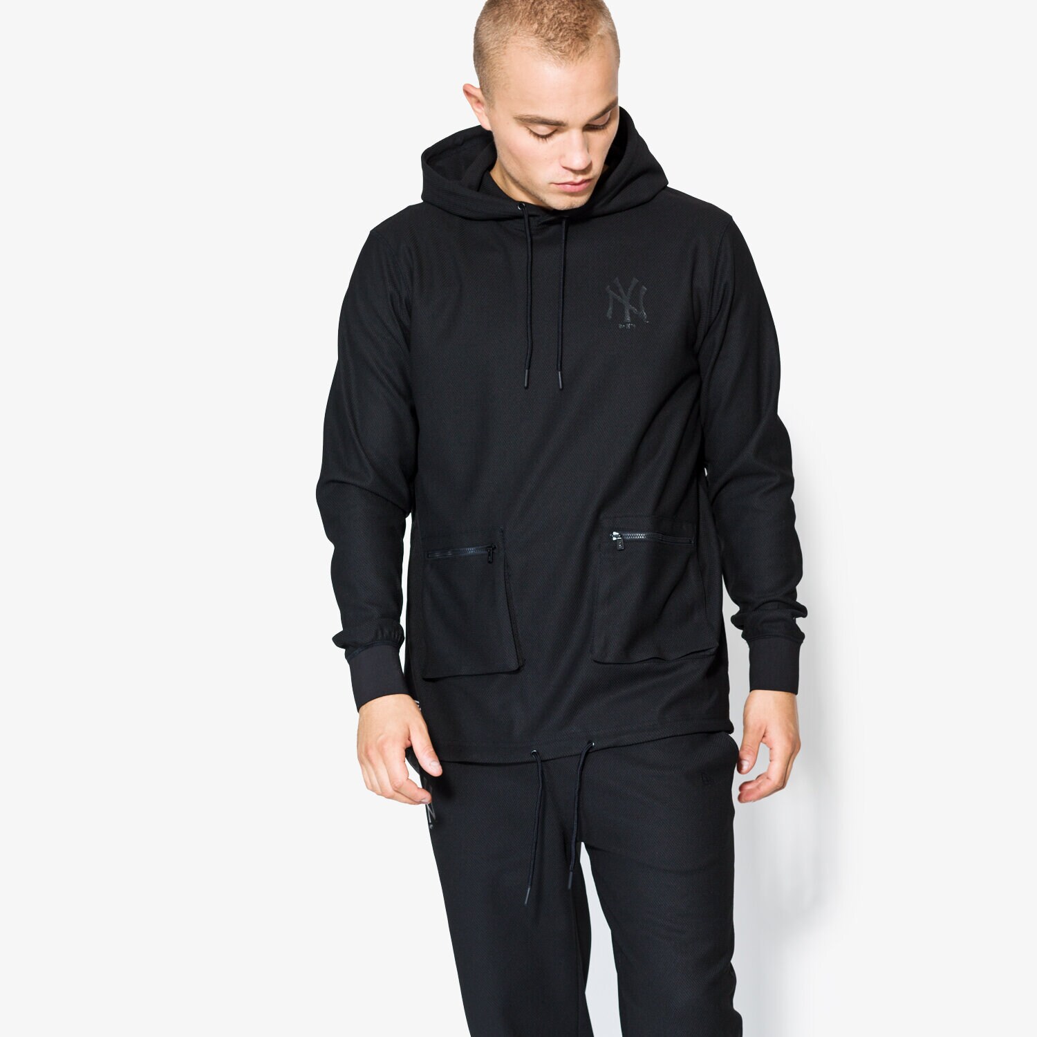 pánská mikina NEW ERA MIKINA STEALTH PO NY YANKEES BLK 11459467 ČERNÁ
