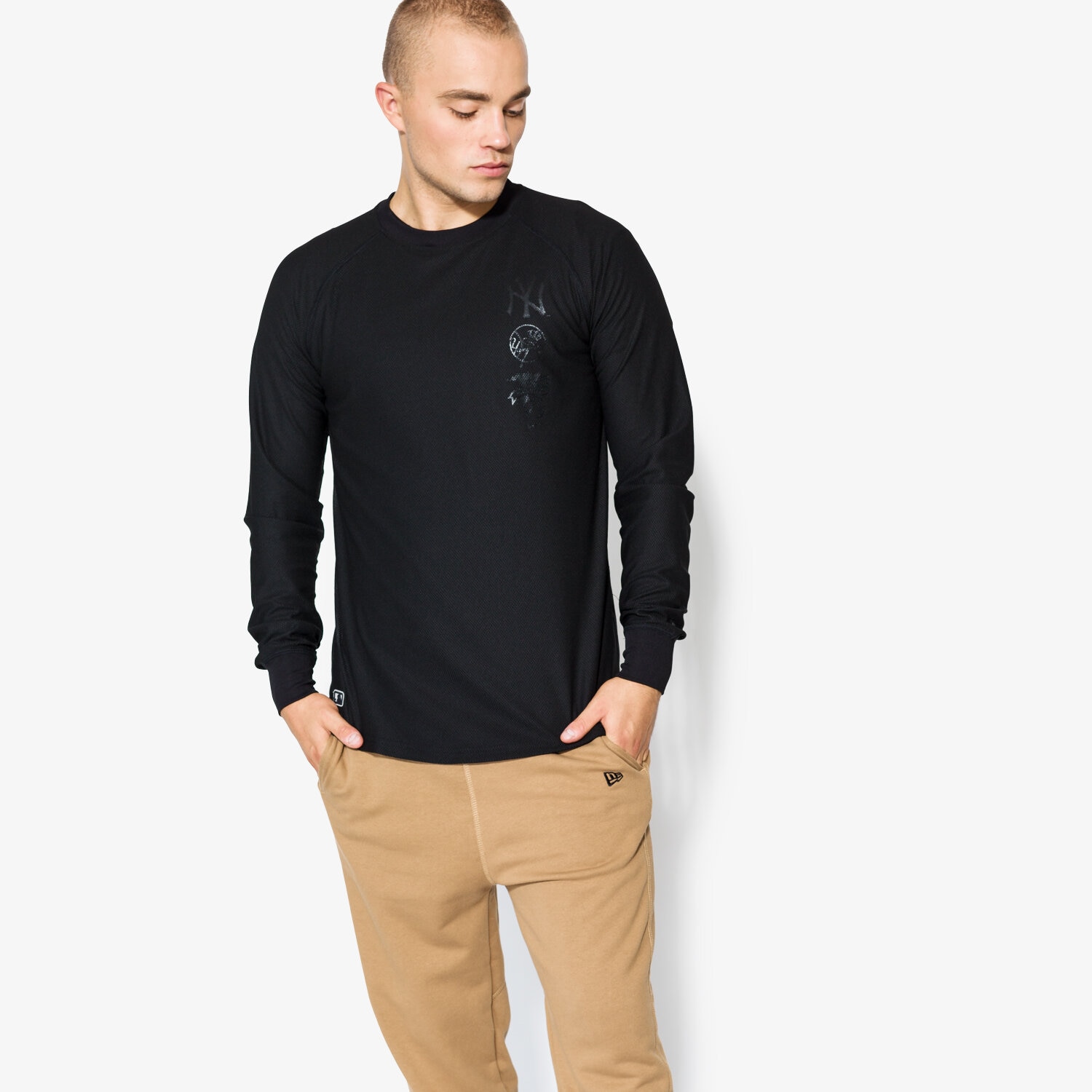 pánské tričko NEW ERA MIKINA STEALTH LS NY YANKEES BLK 11459470 ČERNÁ