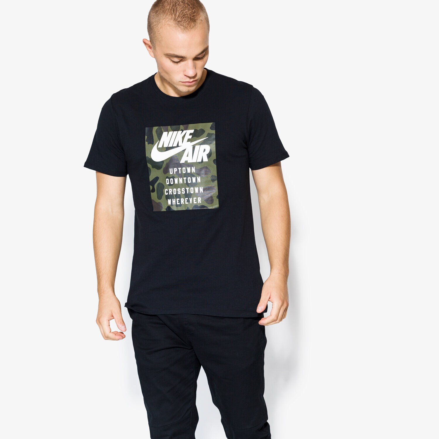 pánské tričko NIKE TRIČKO SS M NSW TEE NK AF1 WHEREEVER AH6957-010 ČERNÁ