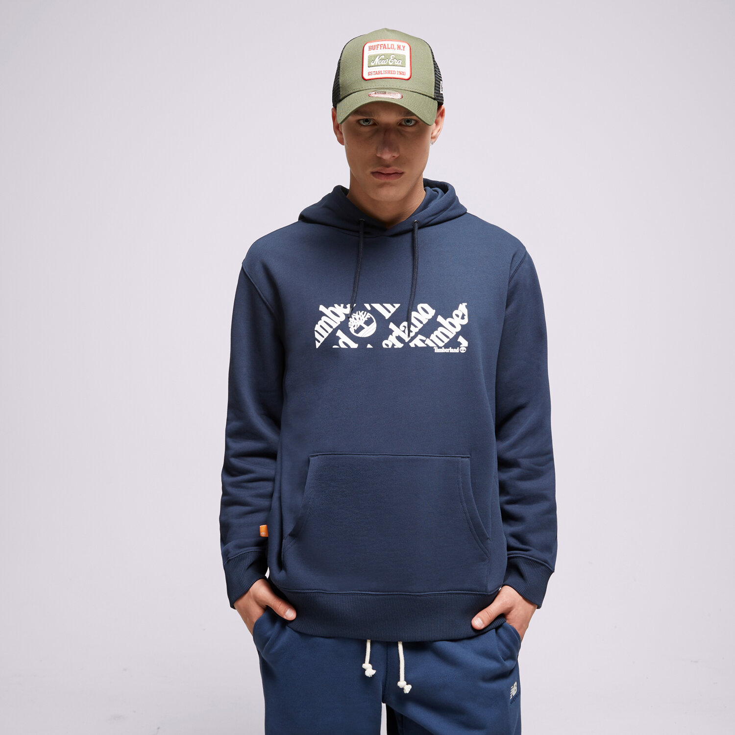 pánská mikina TIMBERLAND MIKINA S KAPUCÍ LINEAR LOGO TB0A5ZM54331 ČERNÁ