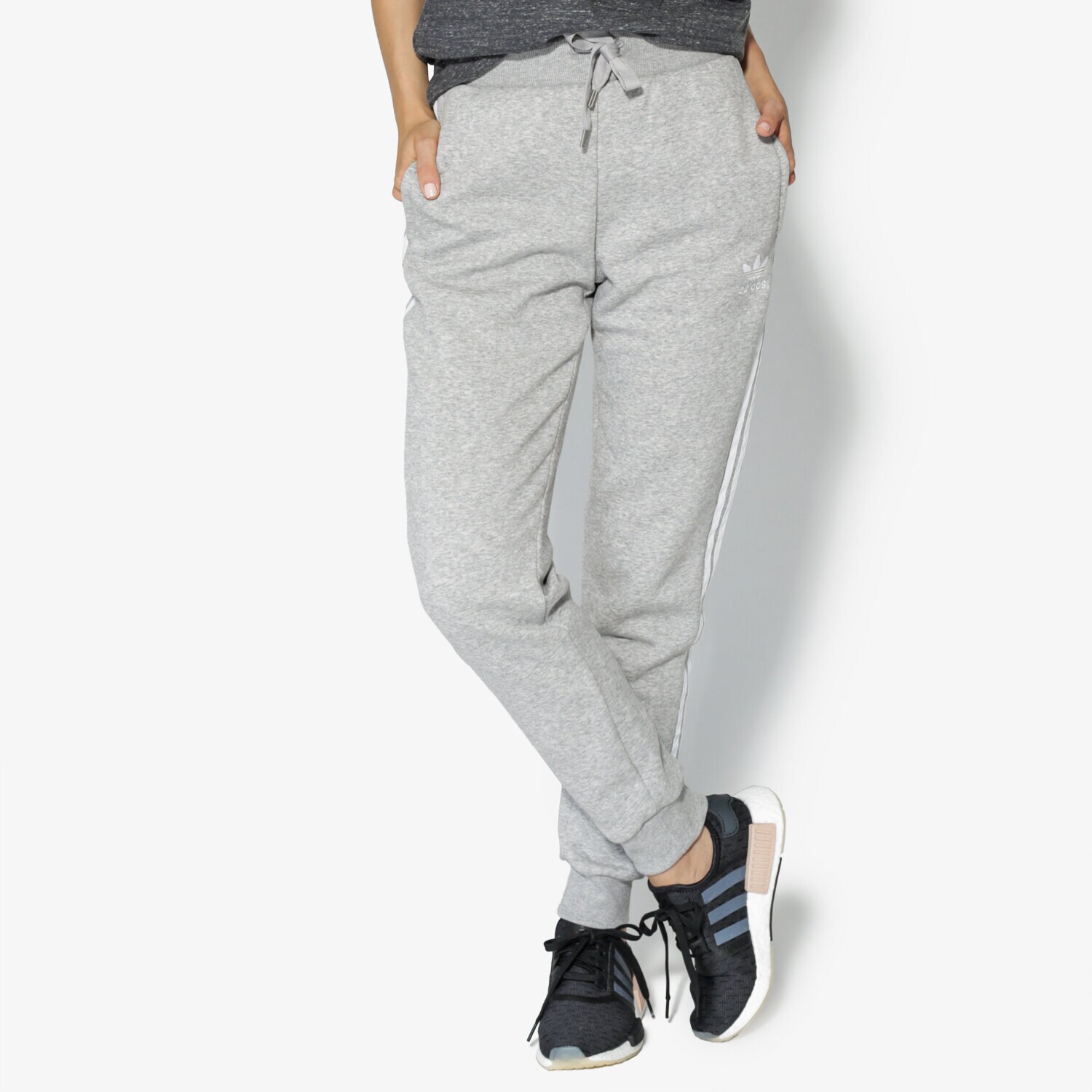 dámské kalhoty ADIDAS KALHOTY  CUFFED PANT CD6915 ŠEDÁ