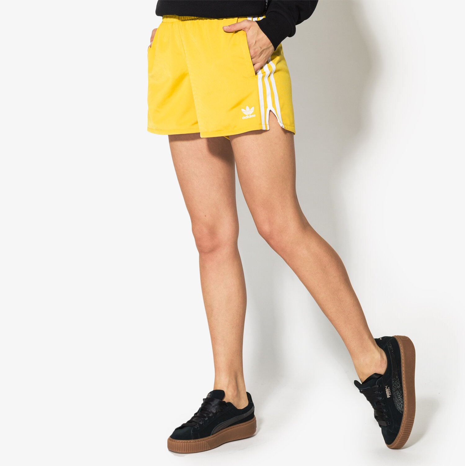 dámské kraťasy ADIDAS ŠORTKY  3 STR SHORT CY4764 ZLATÁ