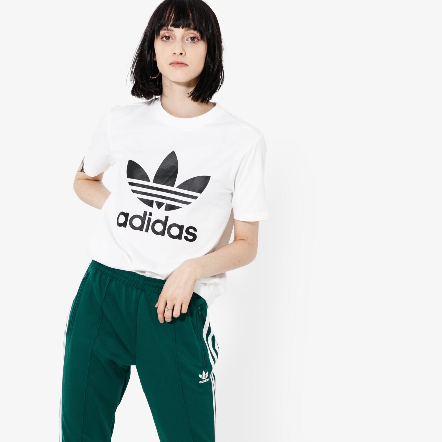 dámské tričko ADIDAS TRIČKO SS TREFOIL TEE ADICOLOR CV9889 BÍLÁ