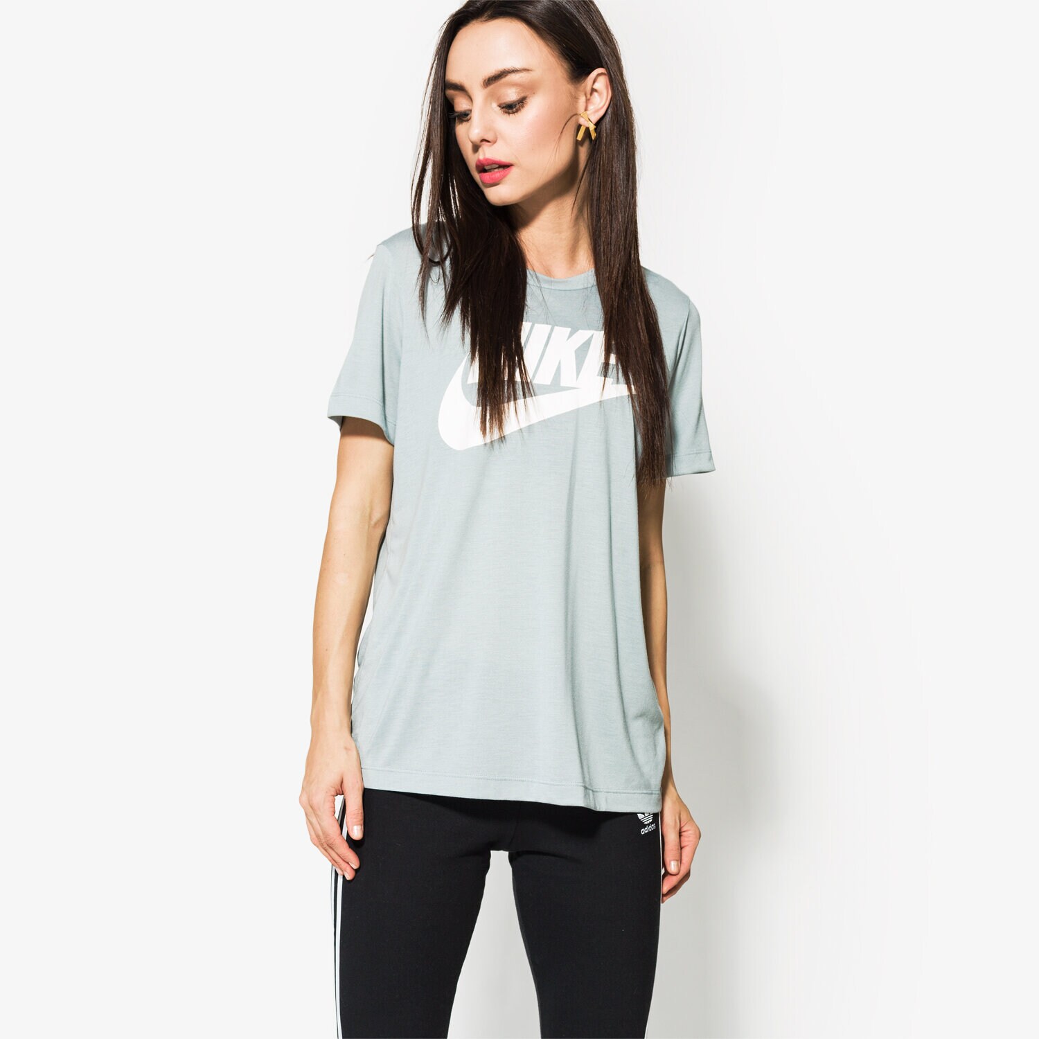dámské tričko NIKE TRIČKO SS W NSW ESSNTL TEE HBR 829747-019 ZELENÁ