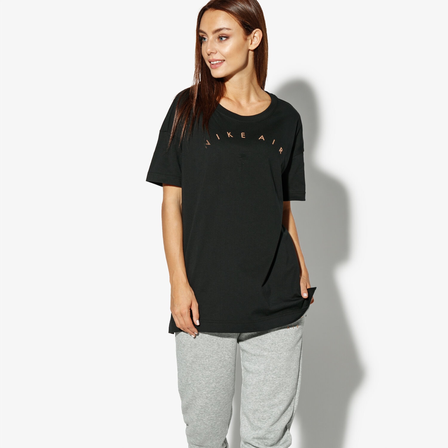 dámské tričko NIKE TRIČKO SS W NSW TOP SS BASIC AIR AQ9967-010 ČERNÁ