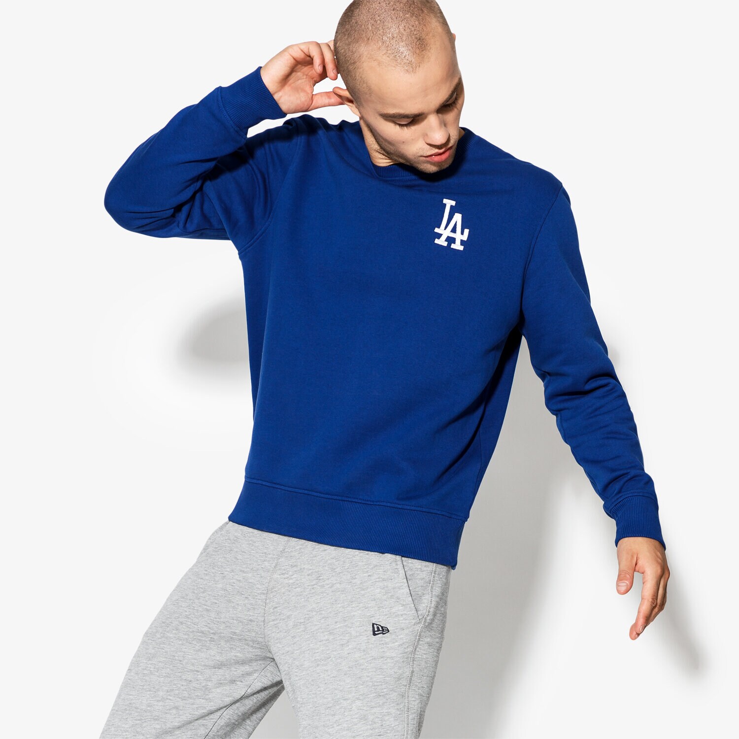pánská mikina NEW ERA MIKINA MLB ESSENTIAL CREW LOSDOD LRY LOS ANGELES DOD 11604141 MODRÁ