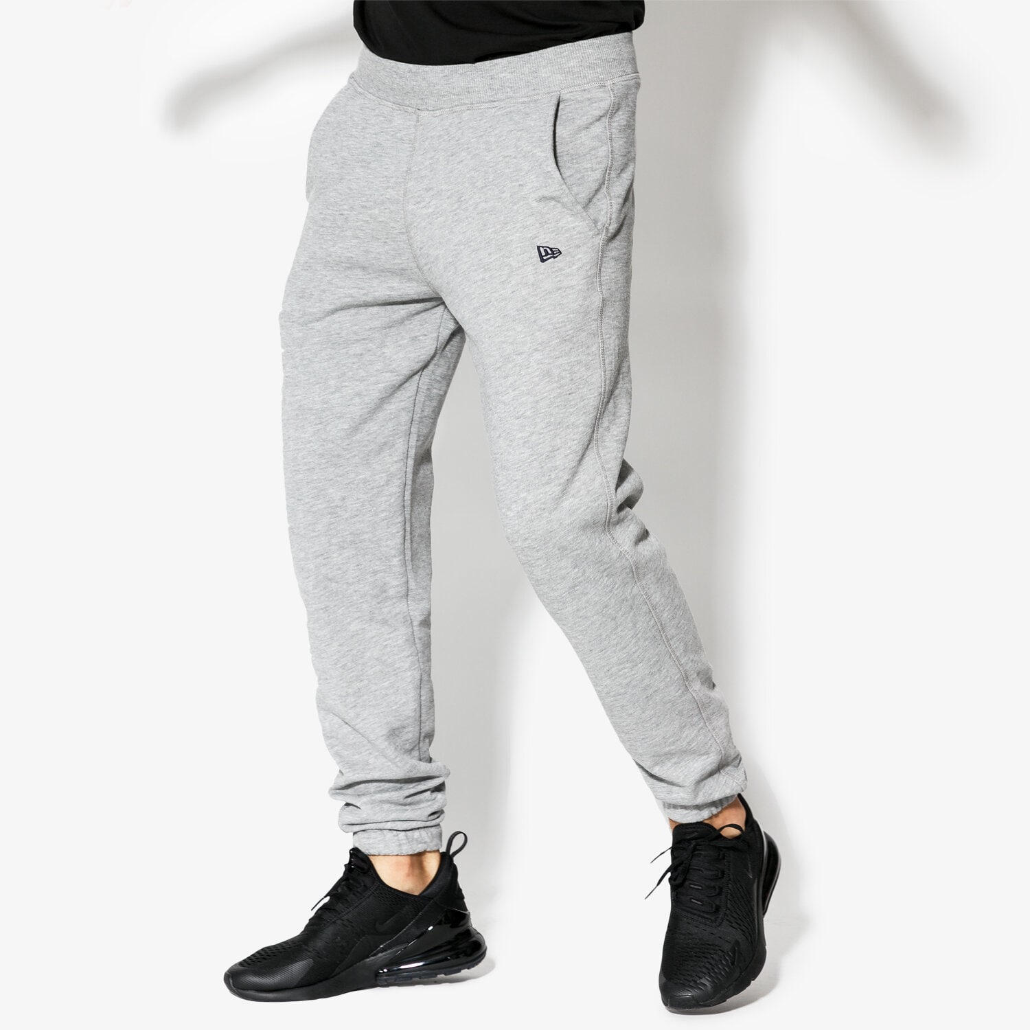 pánské kalhoty NEW ERA KALHOTY  NE BRANDED JOGGER NE LGH NONE 11604088 ŠEDÁ
