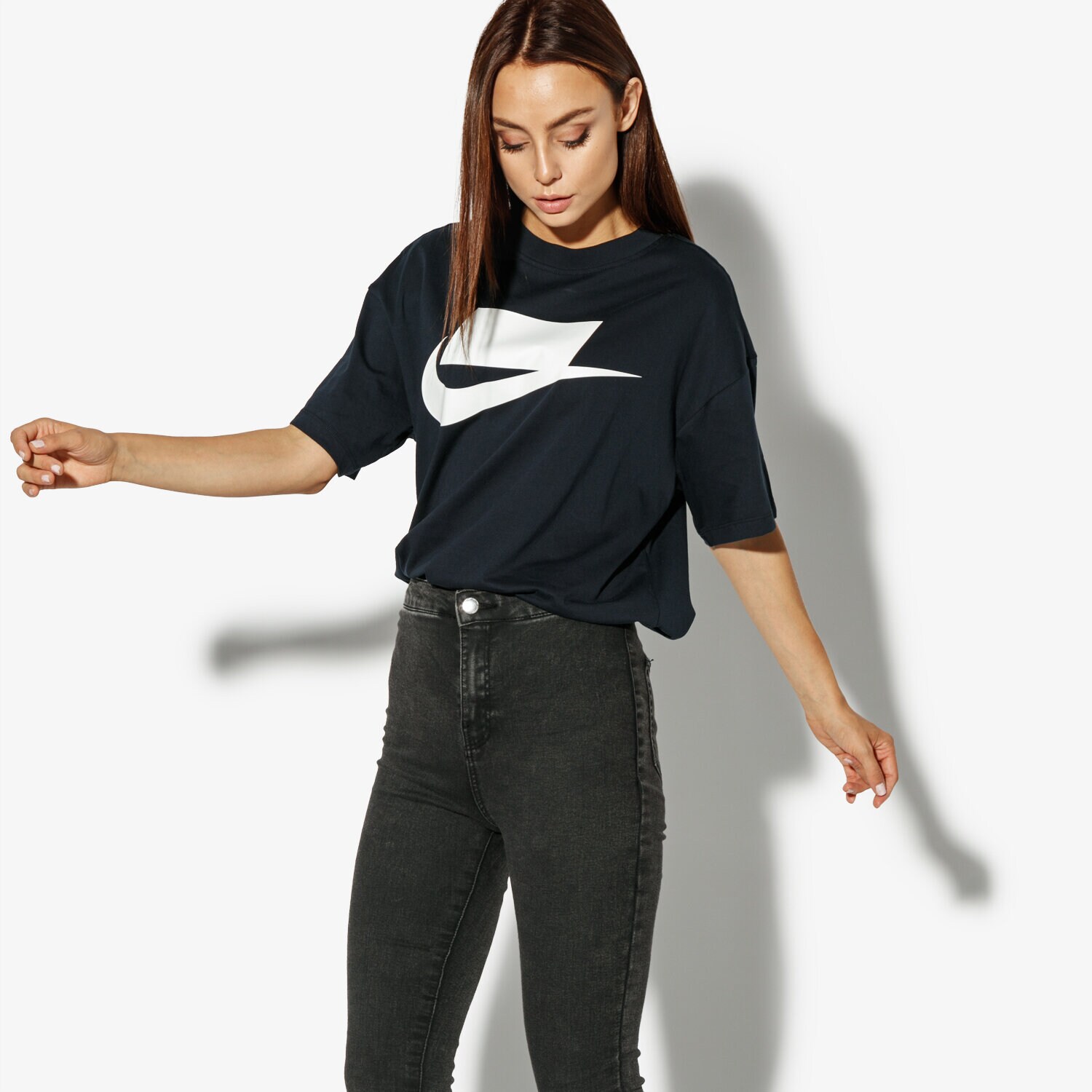 dámské tričko NIKE TRIČKO SS W NSW TOP SS NSW AH4007-475 TMAVOMODRÁ
