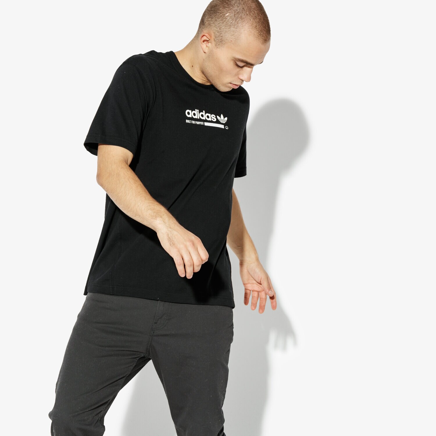 pánské tričko ADIDAS TRIČKO SS KAVAL TEE ORIGINALS CORE DH4970 ČERNÁ