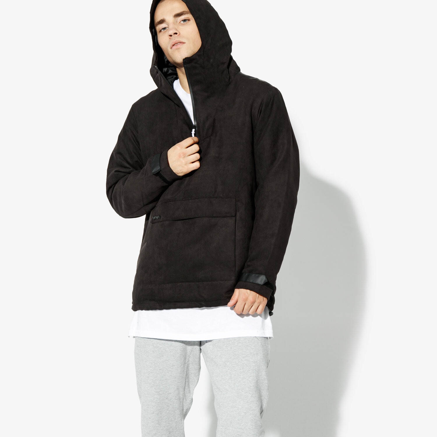 pánská zimní bunda CONFRONT BUNDA GARNET CF38KUM24001 ČERNÁ