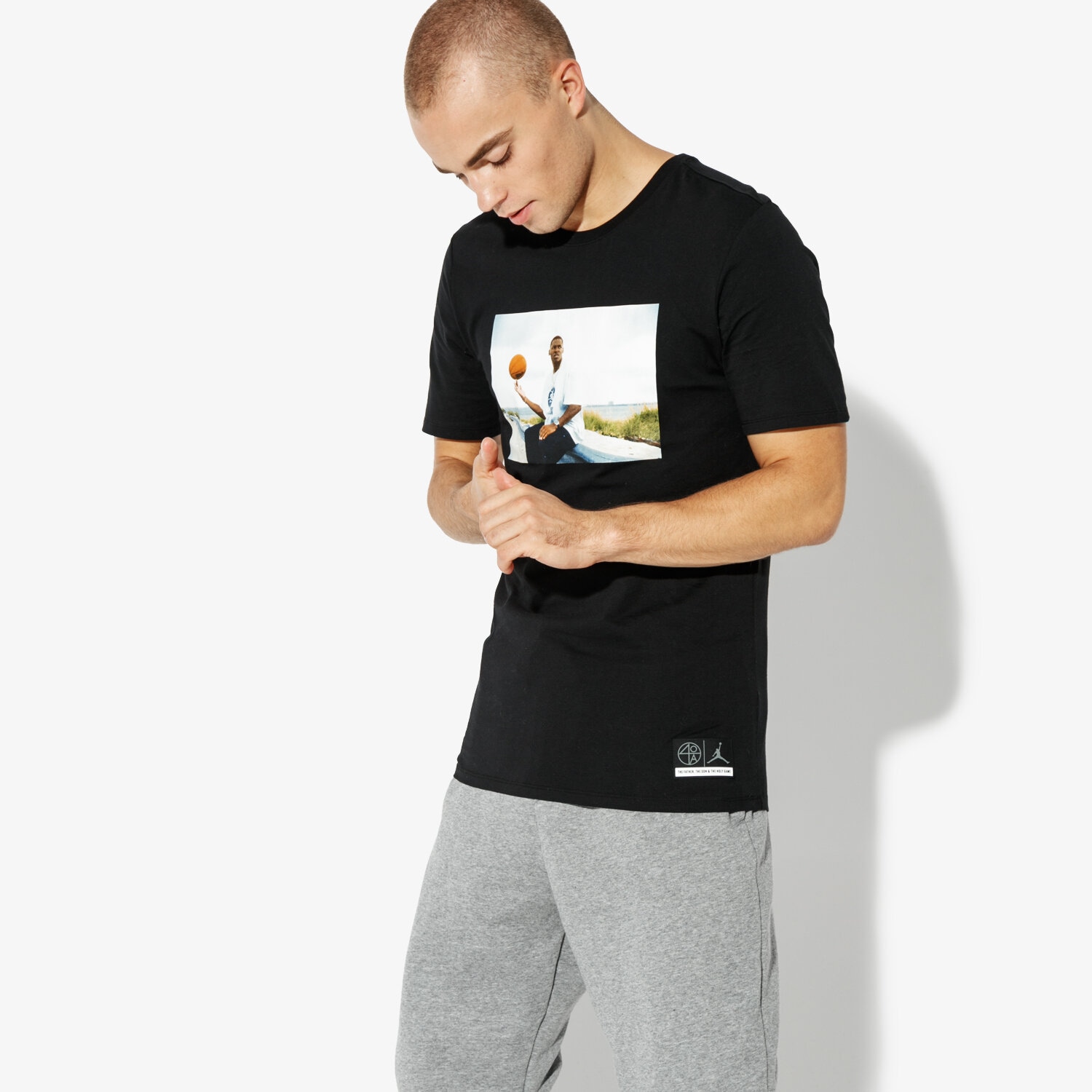 pánské tričko JORDAN TRIČKO SS M JSW TEE HE GOT GAME JESUS AT0524-010 ČERNÁ