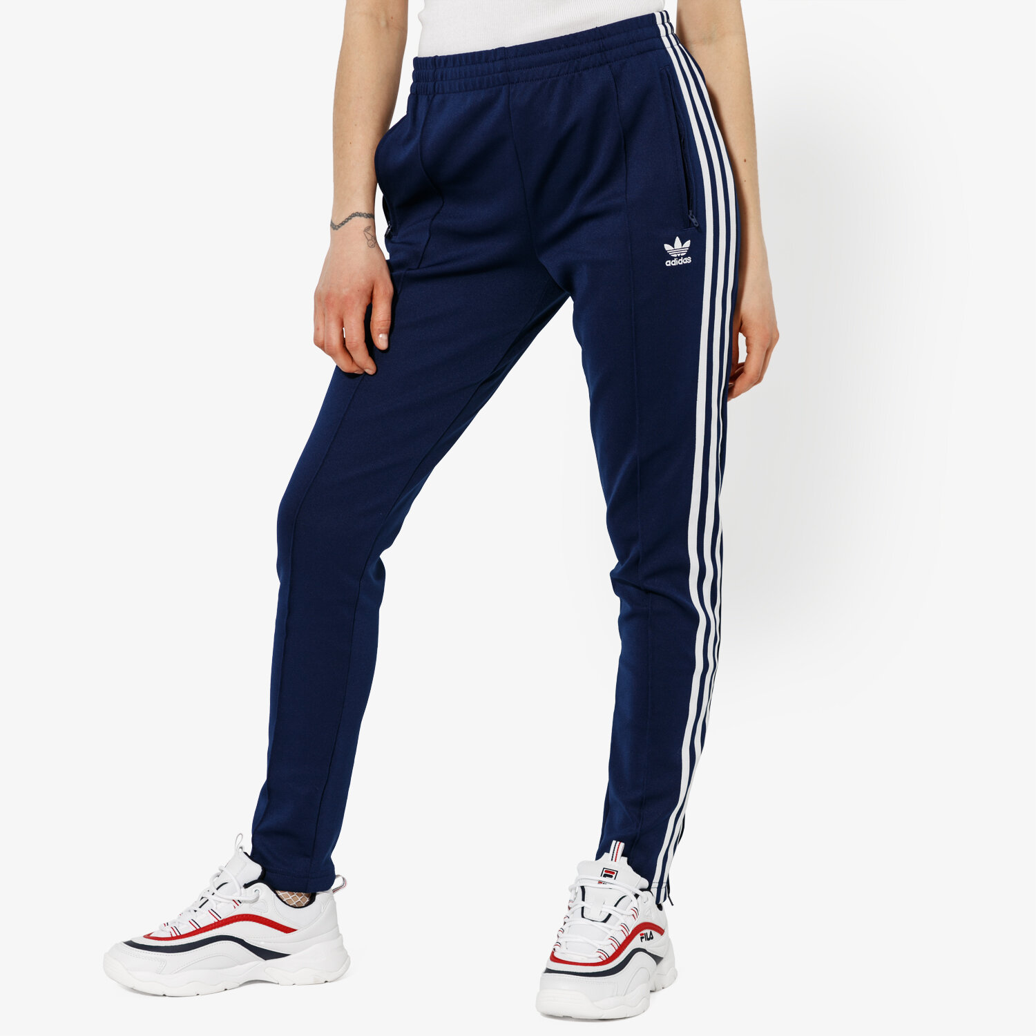 dámské kalhoty ADIDAS KALHOTY  SST TP ADICOLOR DV2639 TMAVOMODRÁ