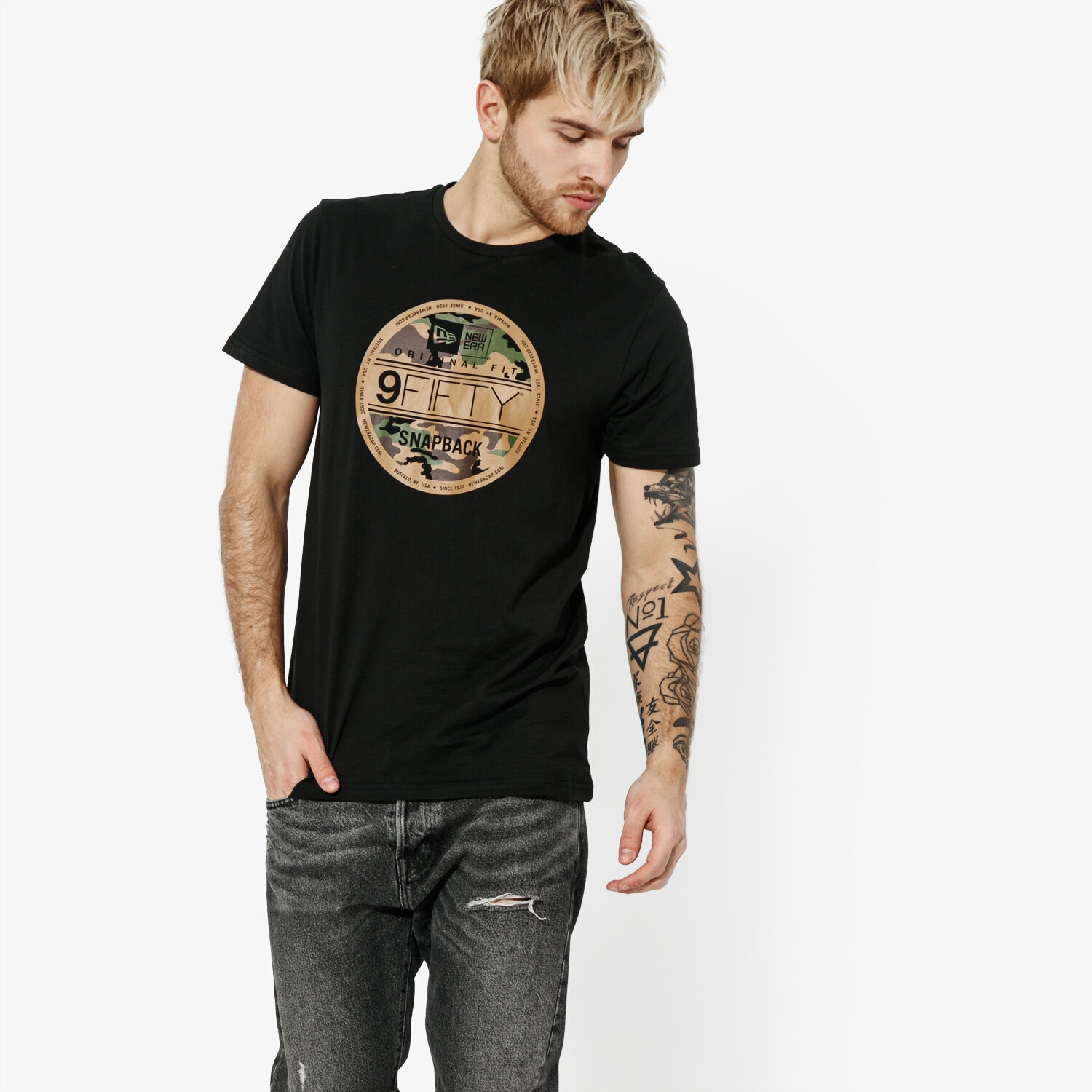 pánské tričko NEW ERA TRIČKO SS VISR STICKR TEE NEWERA BLKWDC 11914641 ČERNÁ