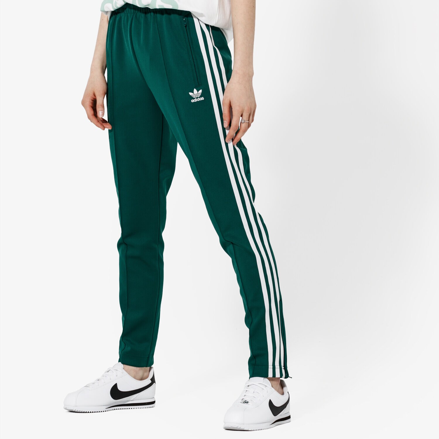 dámské kalhoty ADIDAS KALHOTY  SST TP ADICOLOR DV2637 ZELENÁ