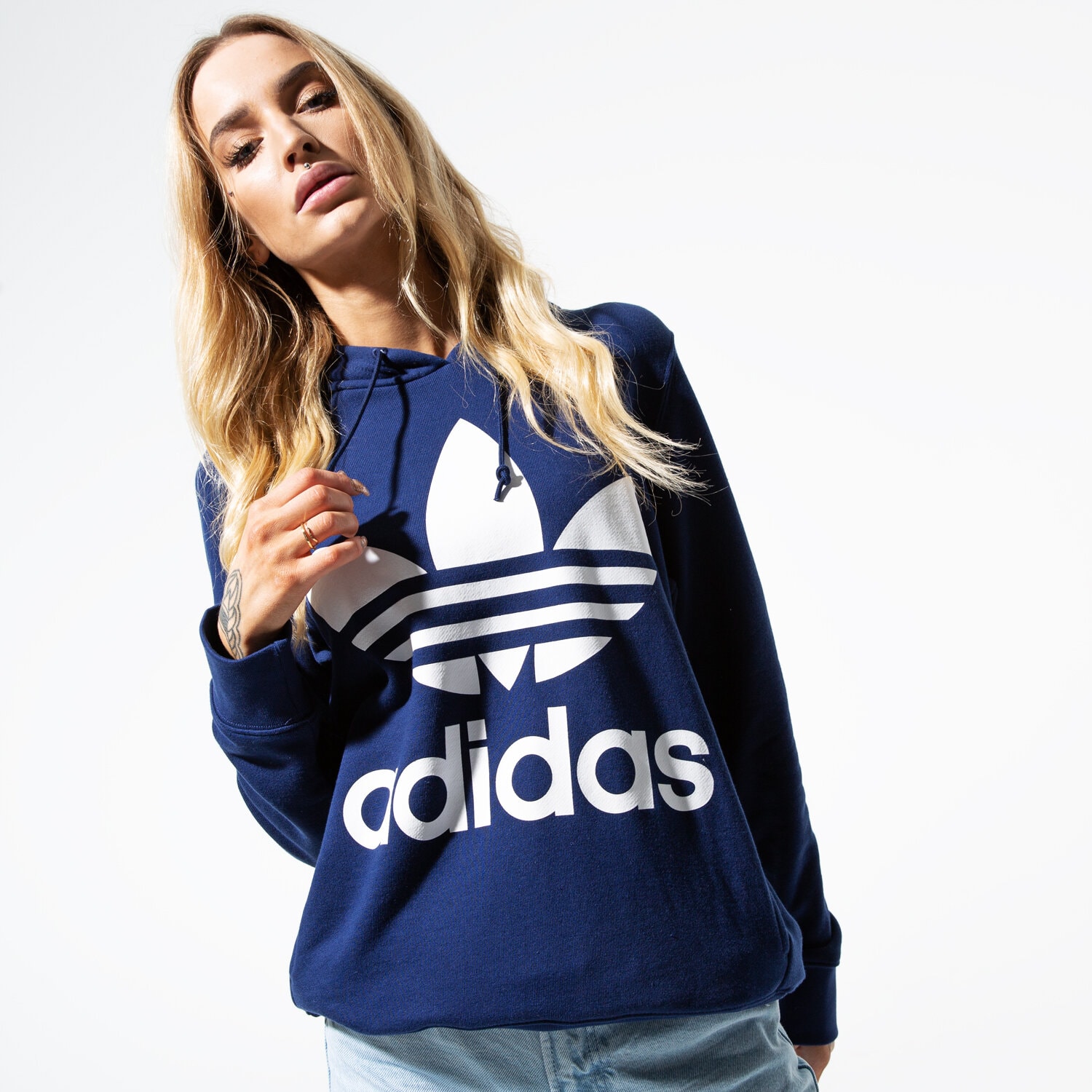 dámská mikina ADIDAS MIKINA TREFOIL HOODIE ADICOLOR DV2568 TMAVOMODRÁ