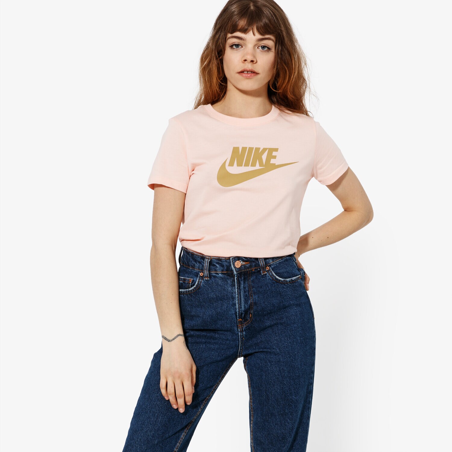 dámské tričko NIKE TRIČKO SS W NSW TEE ESSNTL ICON FUTURA SPORTSWEAR BV6169-664 RŮŽOVÁ