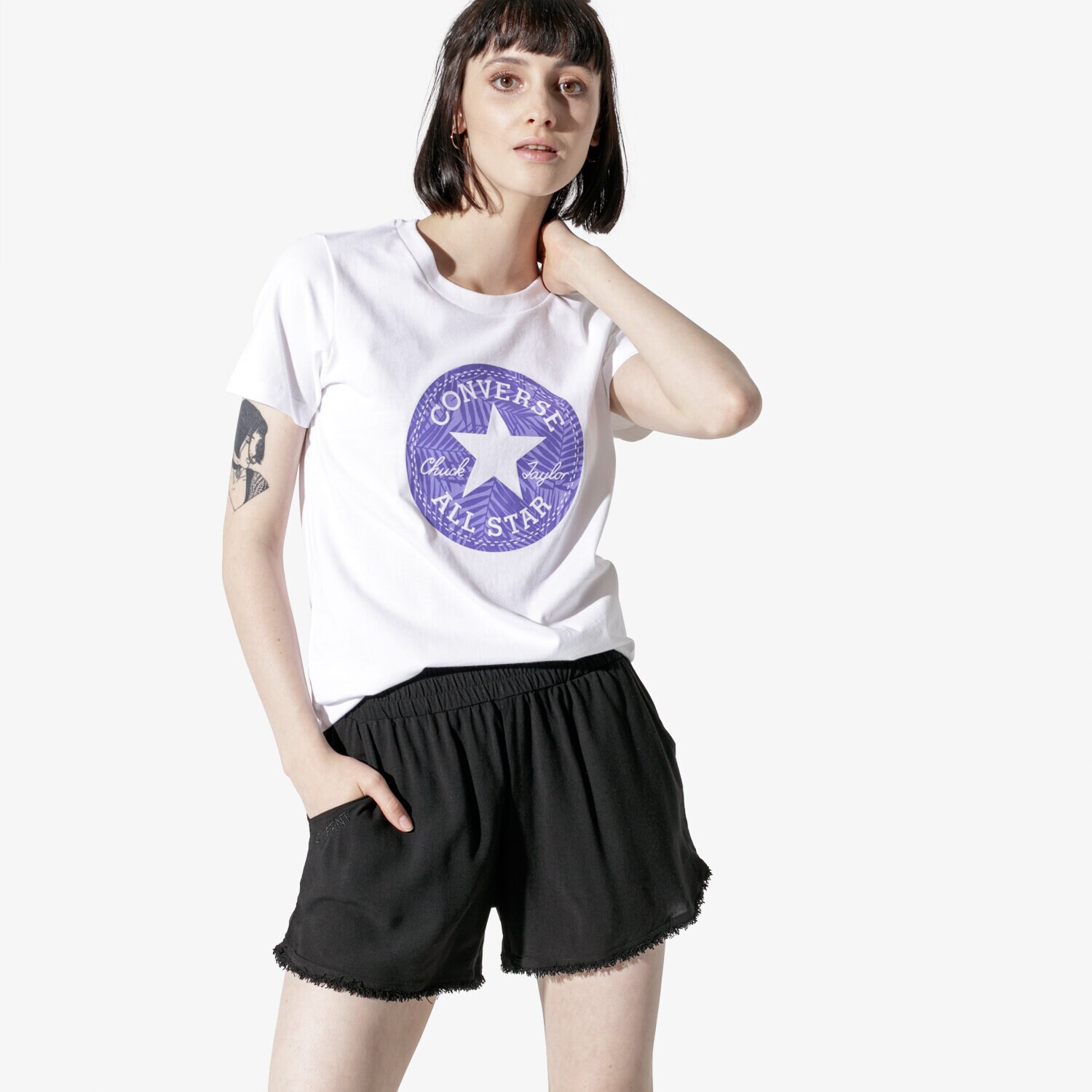 dámské tričko CONVERSE TRIČKO SS SEASONAL CHUCK PATCH PALM FILL TEE 10017791-A02 BÍLÁ