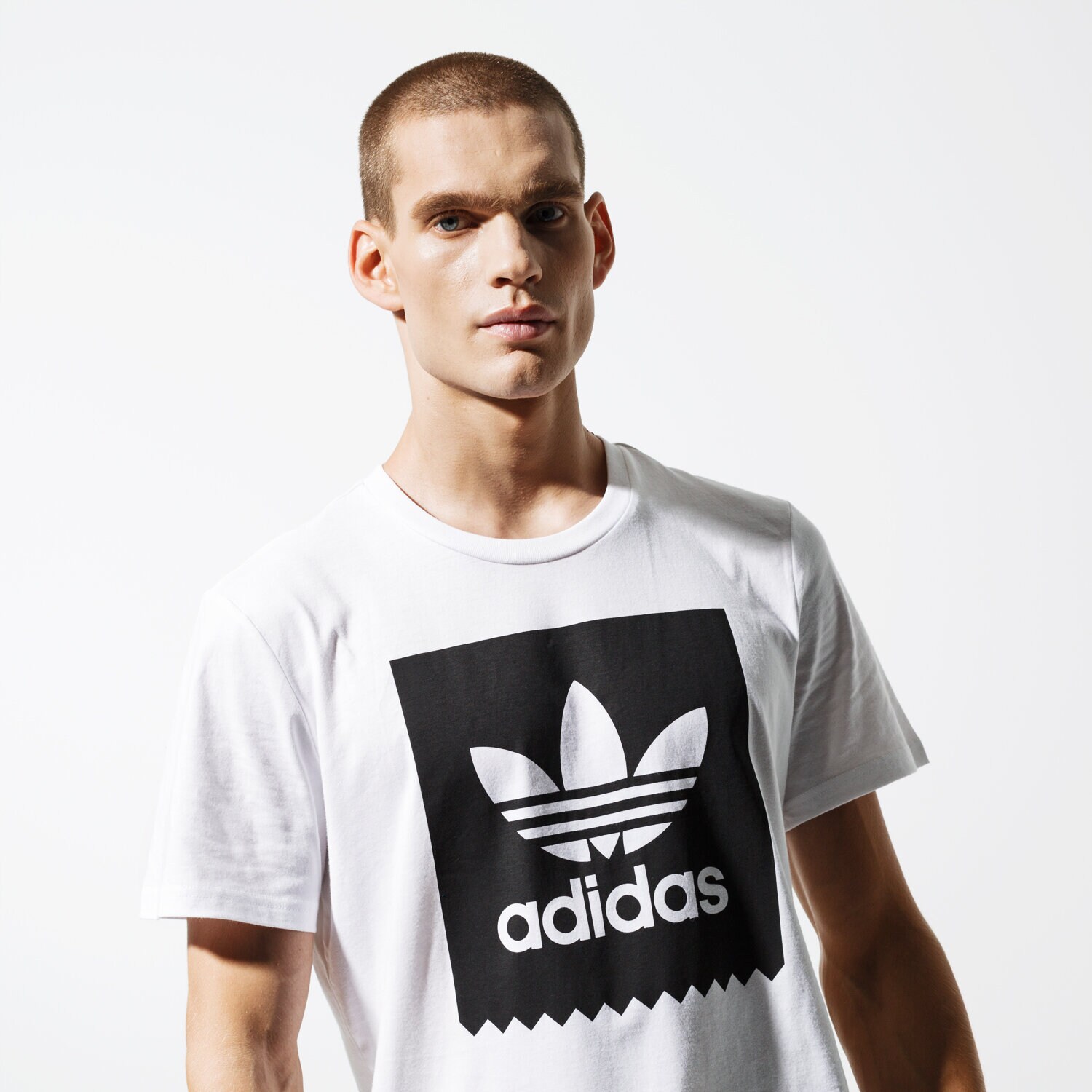pánské tričko ADIDAS TRIČKO SS SOLID BB T WHT CW2336 BÍLÁ