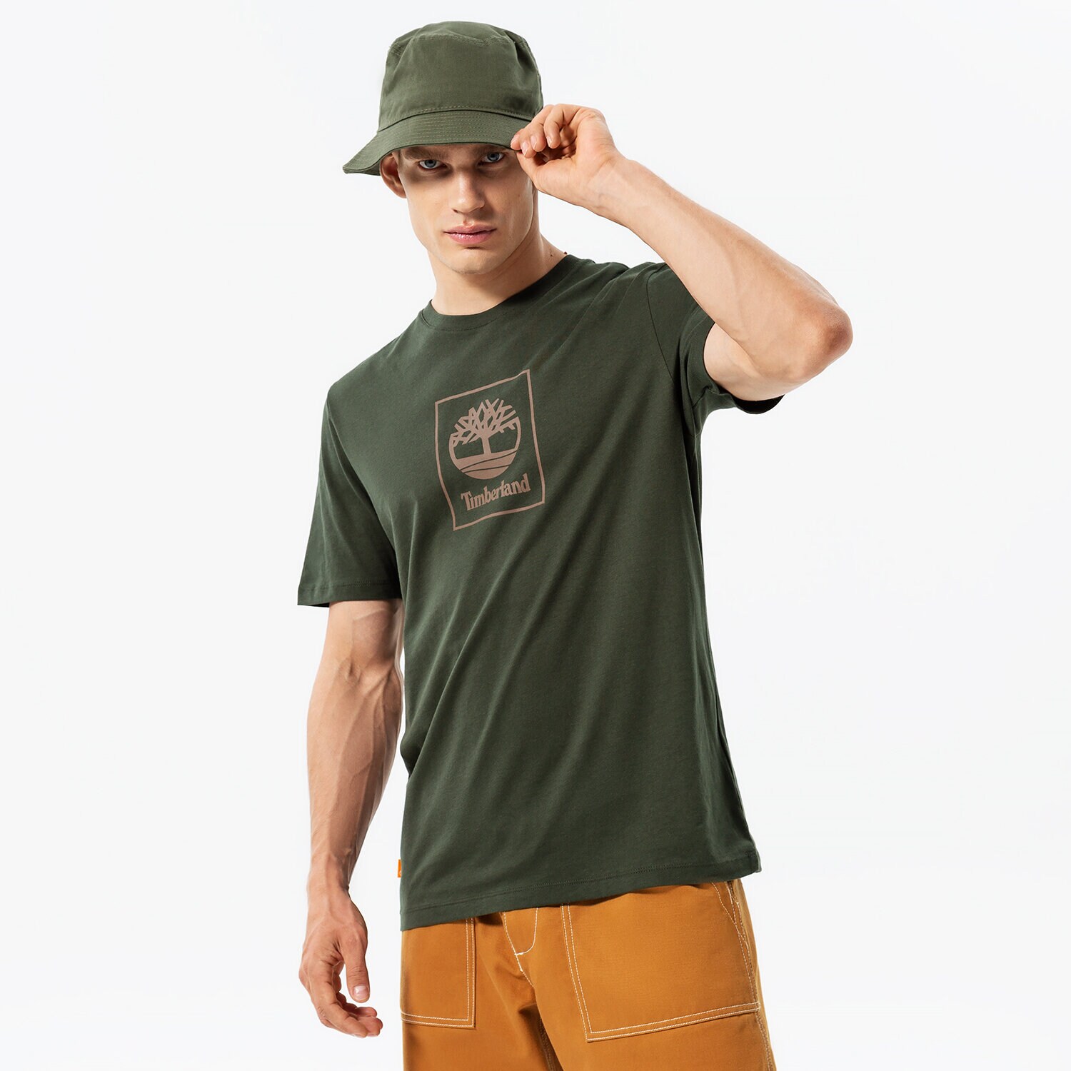 pánské tričko TIMBERLAND TRIČKO EPP - SS STACK LOGO PRINT TEE TB0A5ZH1BW51 ZELENÁ