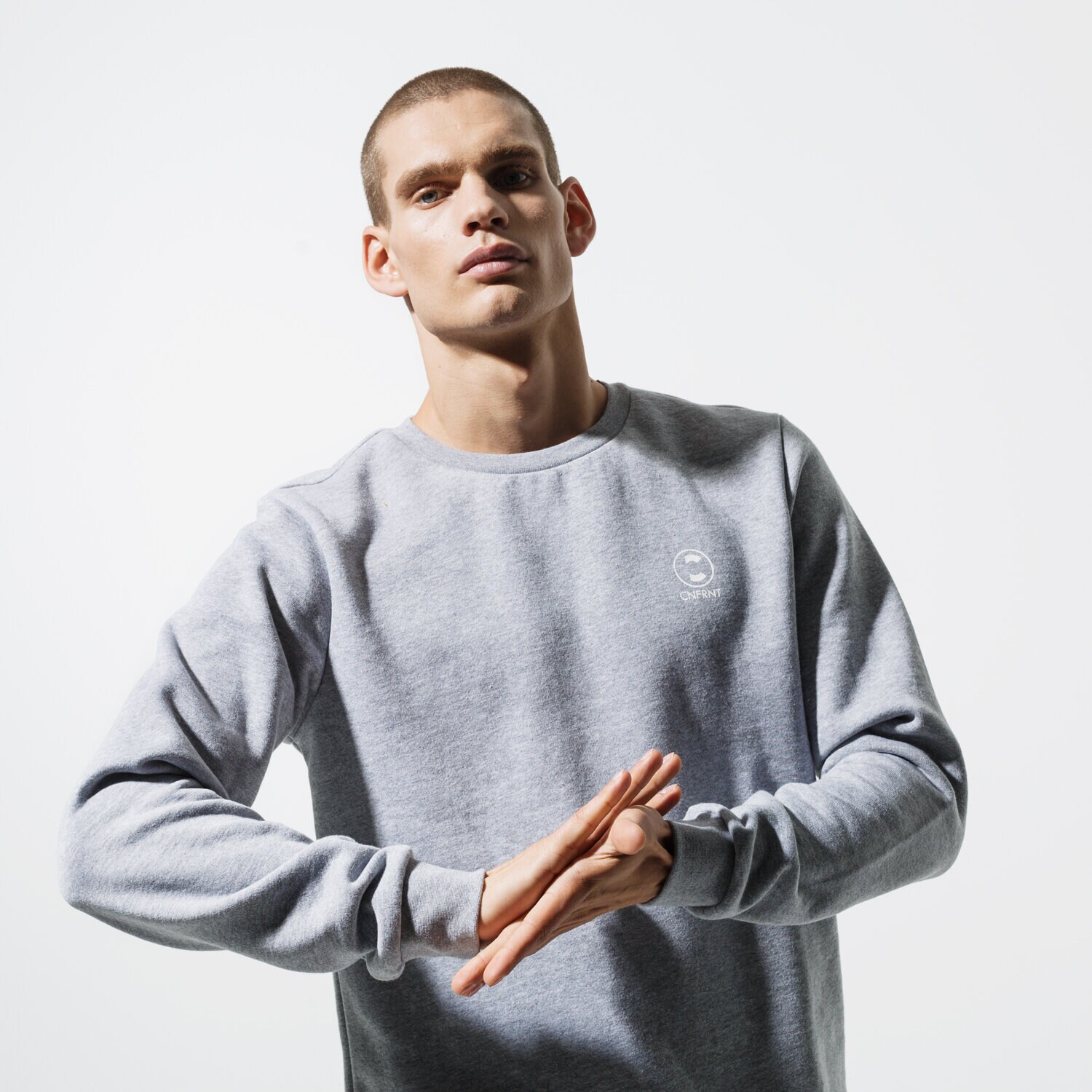 pánská mikina CONFRONT MIKINA ESSENTIAL GRY SWEATSHIRT CF39BLM39004 ŠEDÁ