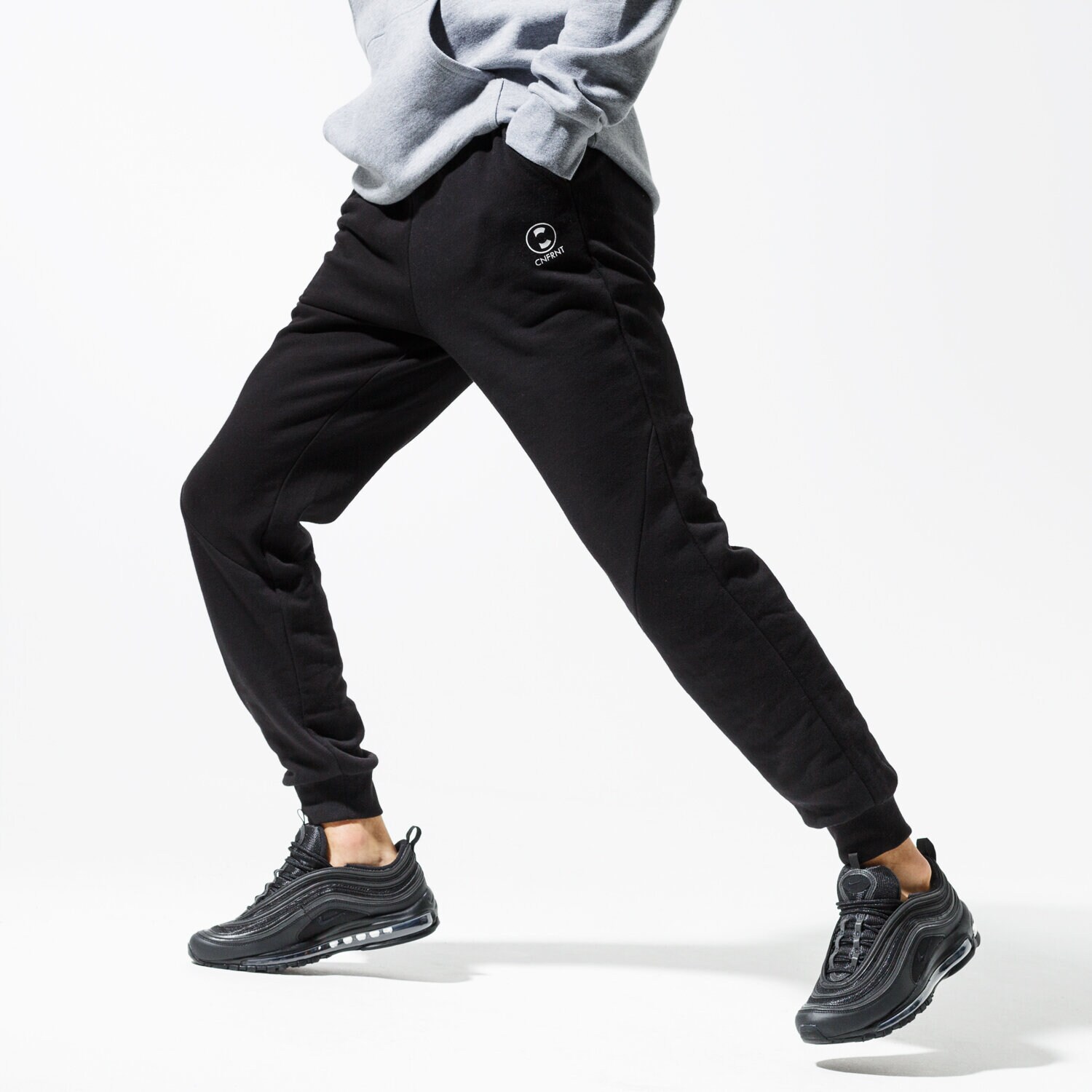 pánské kalhoty CONFRONT KALHOTY  ESSENTIAL BLK PANTS CF39SPM30001 ČERNÁ