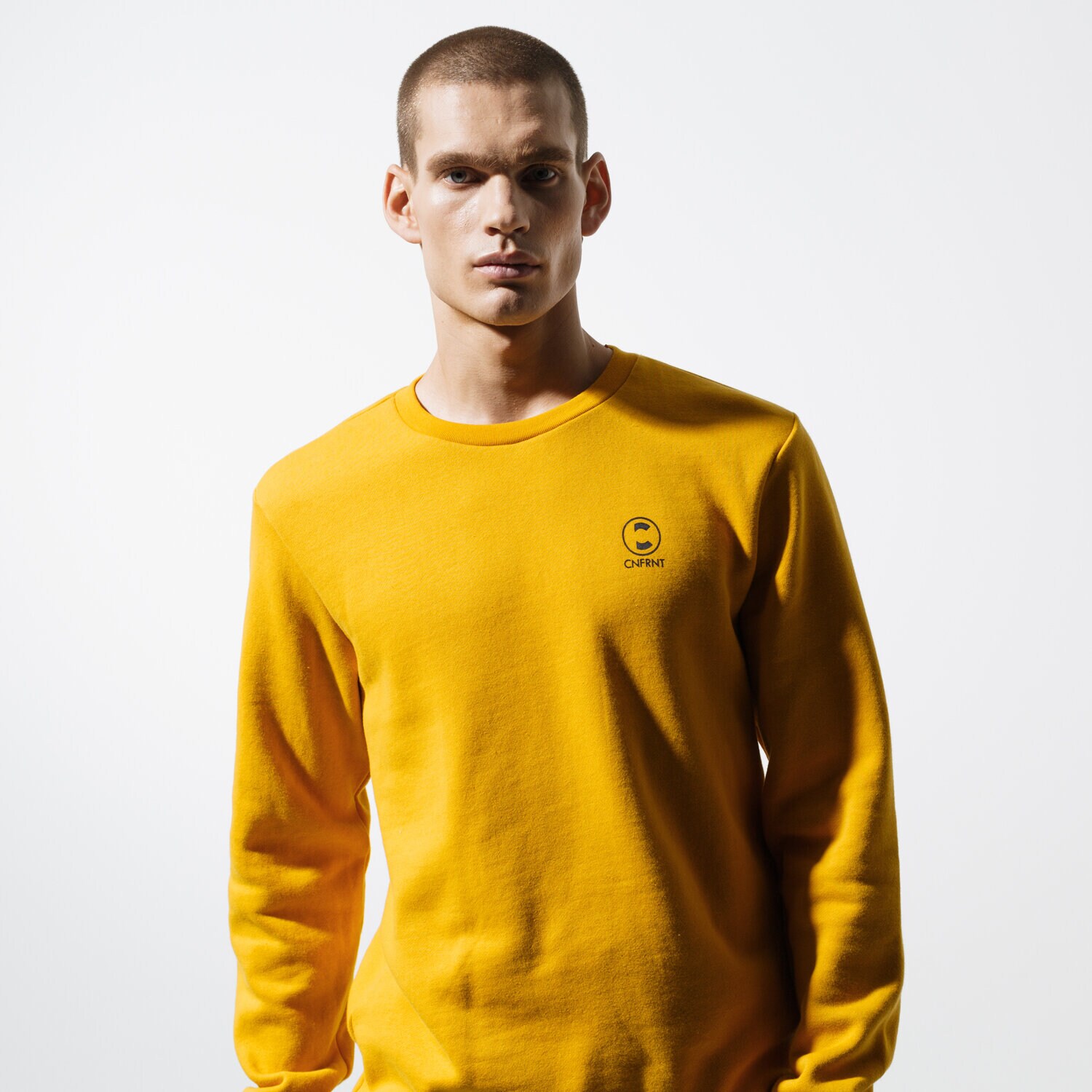 pánská mikina CONFRONT MIKINA ESSENTIAL YLW SWEATSHIRT CF39BLM39001 ŽLUTÁ