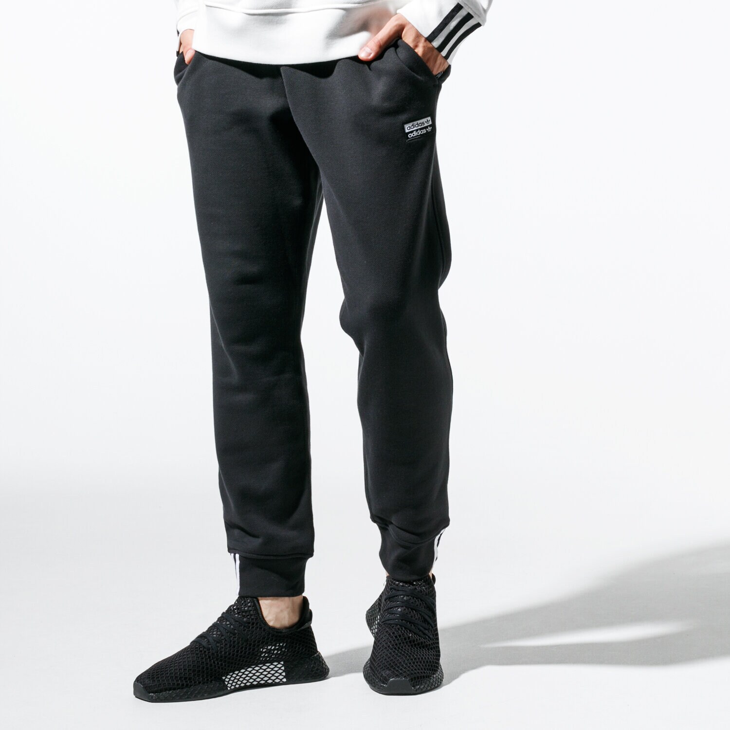 pánské kalhoty ADIDAS KALHOTY  VOCAL SWEATPANT ED7235 ČERNÁ