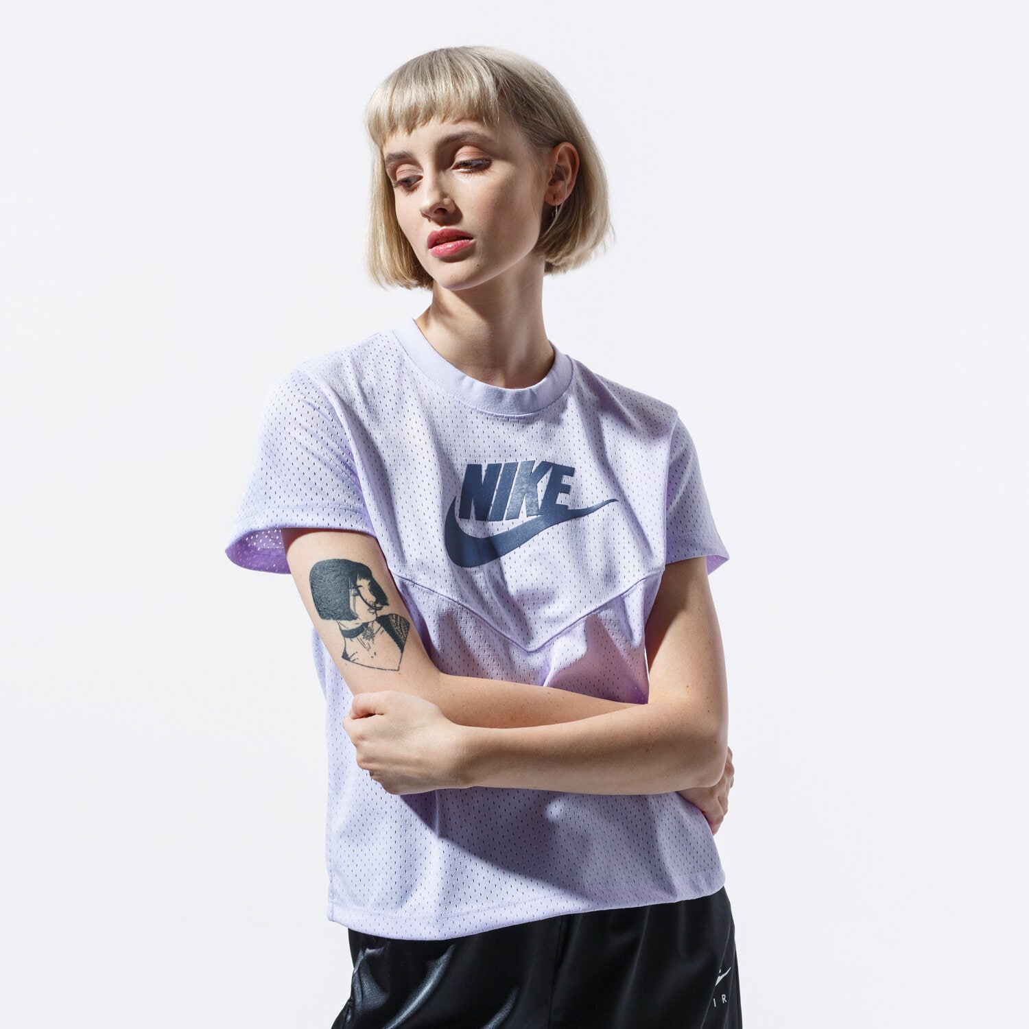 dámské tričko NIKE TRIČKO SS W NSW HRTG TOP SS MESH BV4831-539 FIALOVÁ