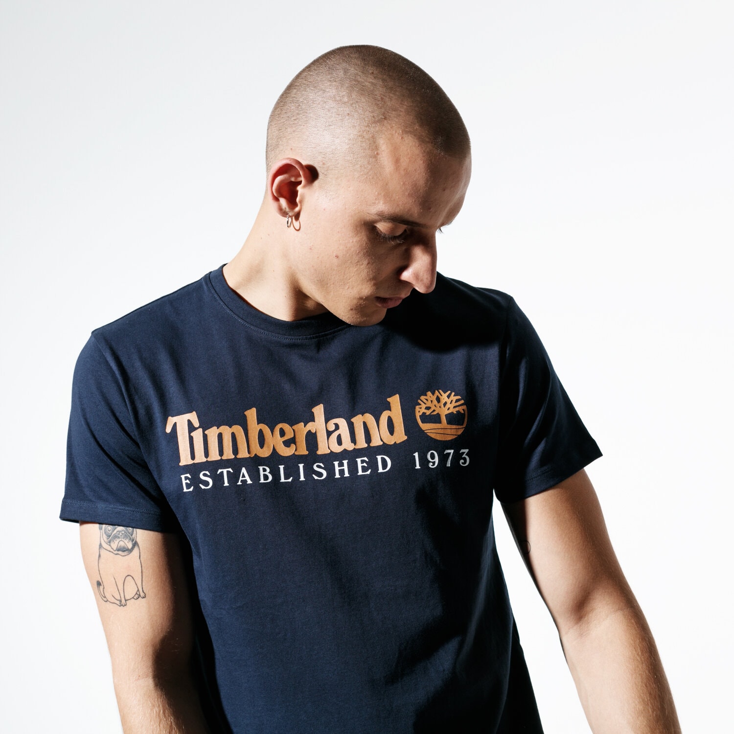 pánské tričko TIMBERLAND TRIČKO SS SS ESTABLISHED 1973 TEE TB0A1YVG4331 TMAVOMODRÁ