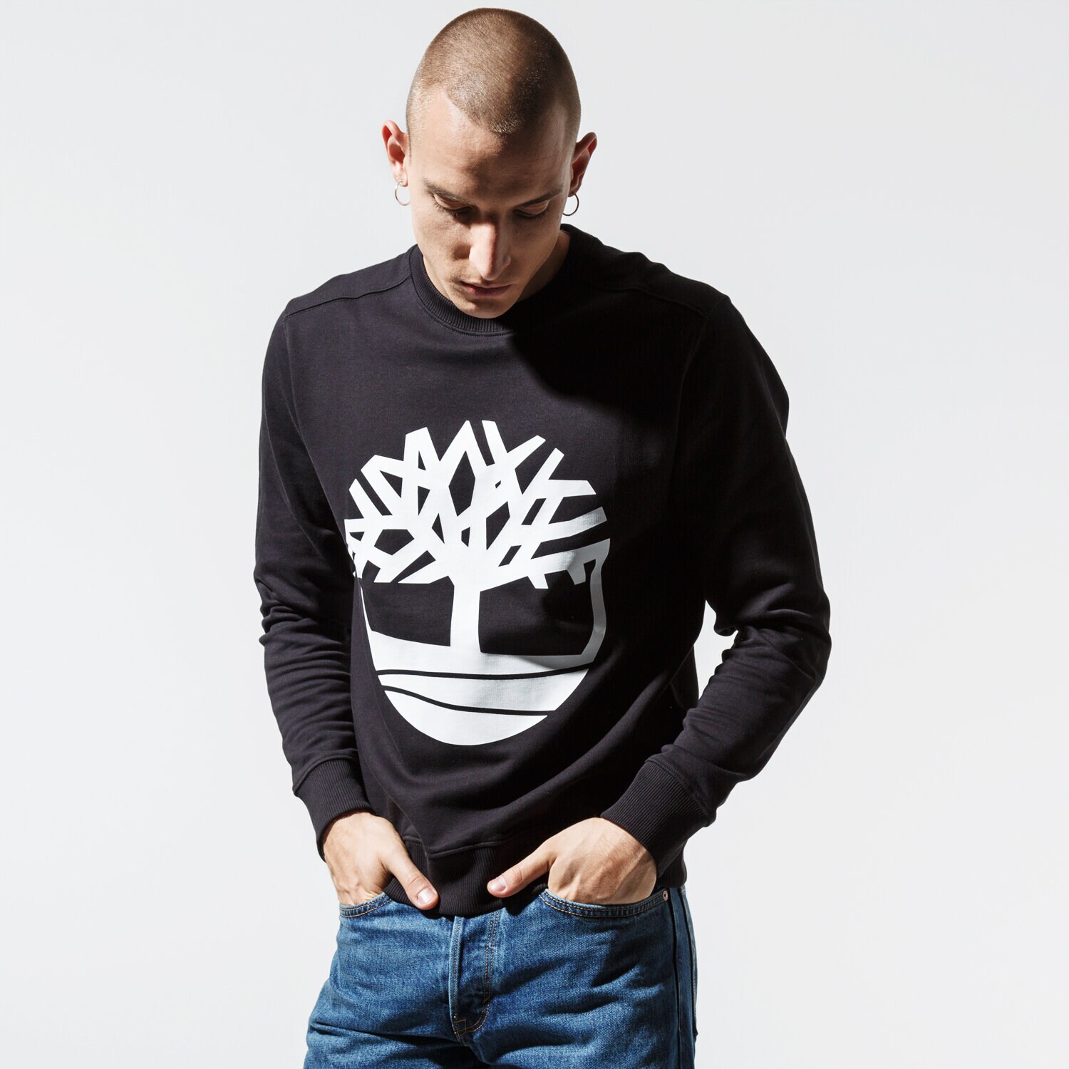 pánská mikina TIMBERLAND MIKINA CORE TREE LOGO CREW SWEAT TB0A1ZKC0011 ČERNÁ