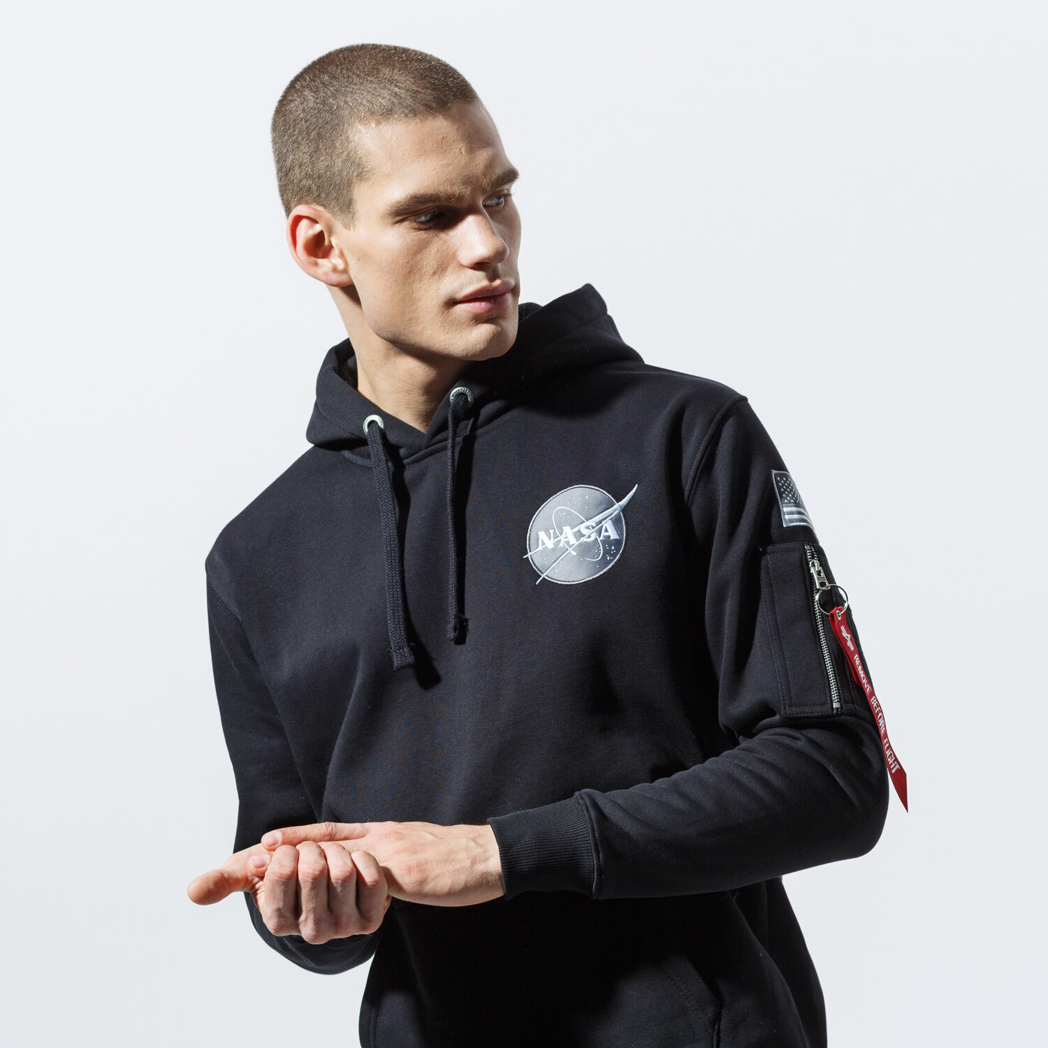 pánská mikina ALPHA INDUSTRIES MIKINA S KAPUCÍ SPACE SHUTTLE HOODY 178317-03 ČERNÁ