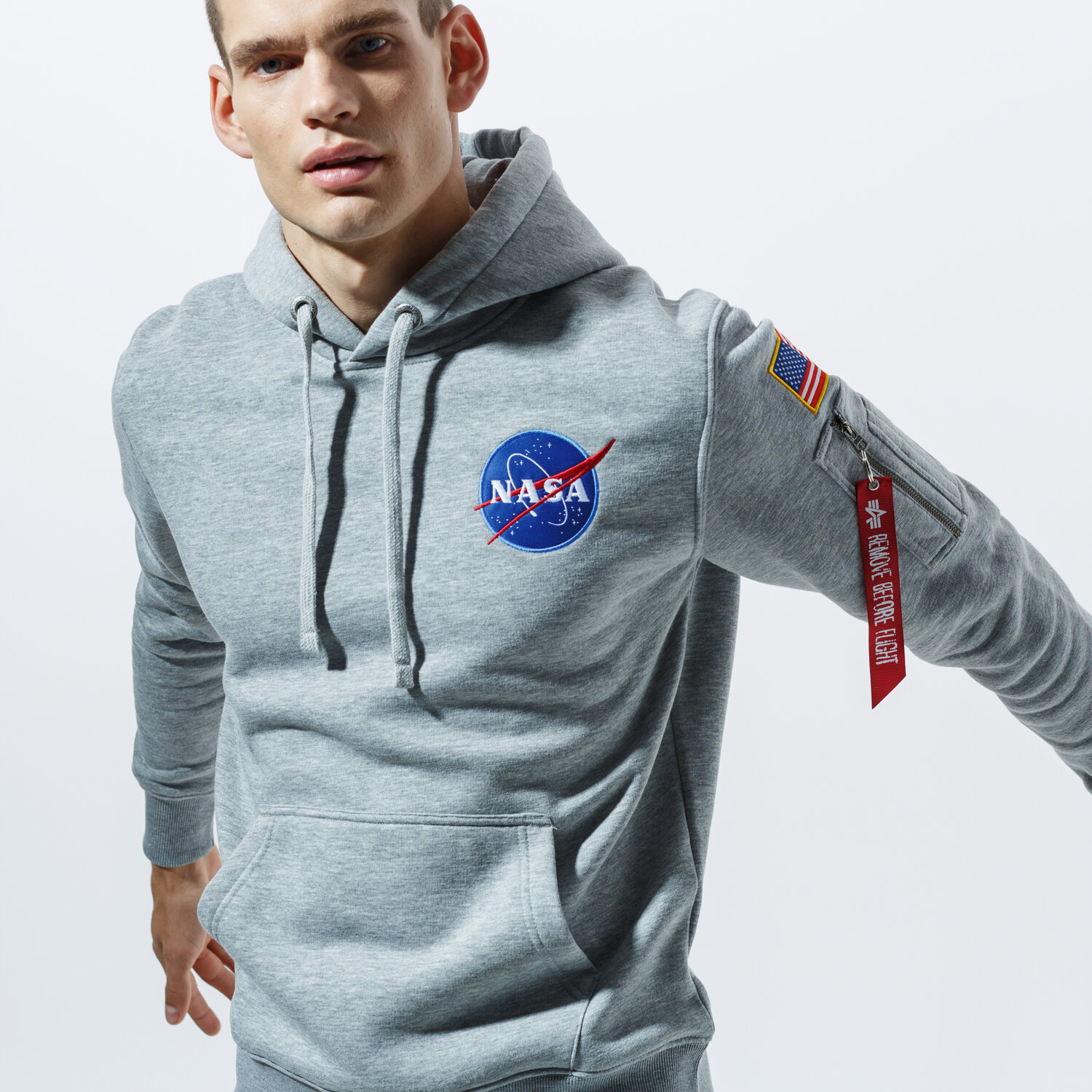 pánská mikina ALPHA INDUSTRIES MIKINA S KAPUCÍ SPACE SHUTTLE HOODY 178317-17 ŠEDÁ