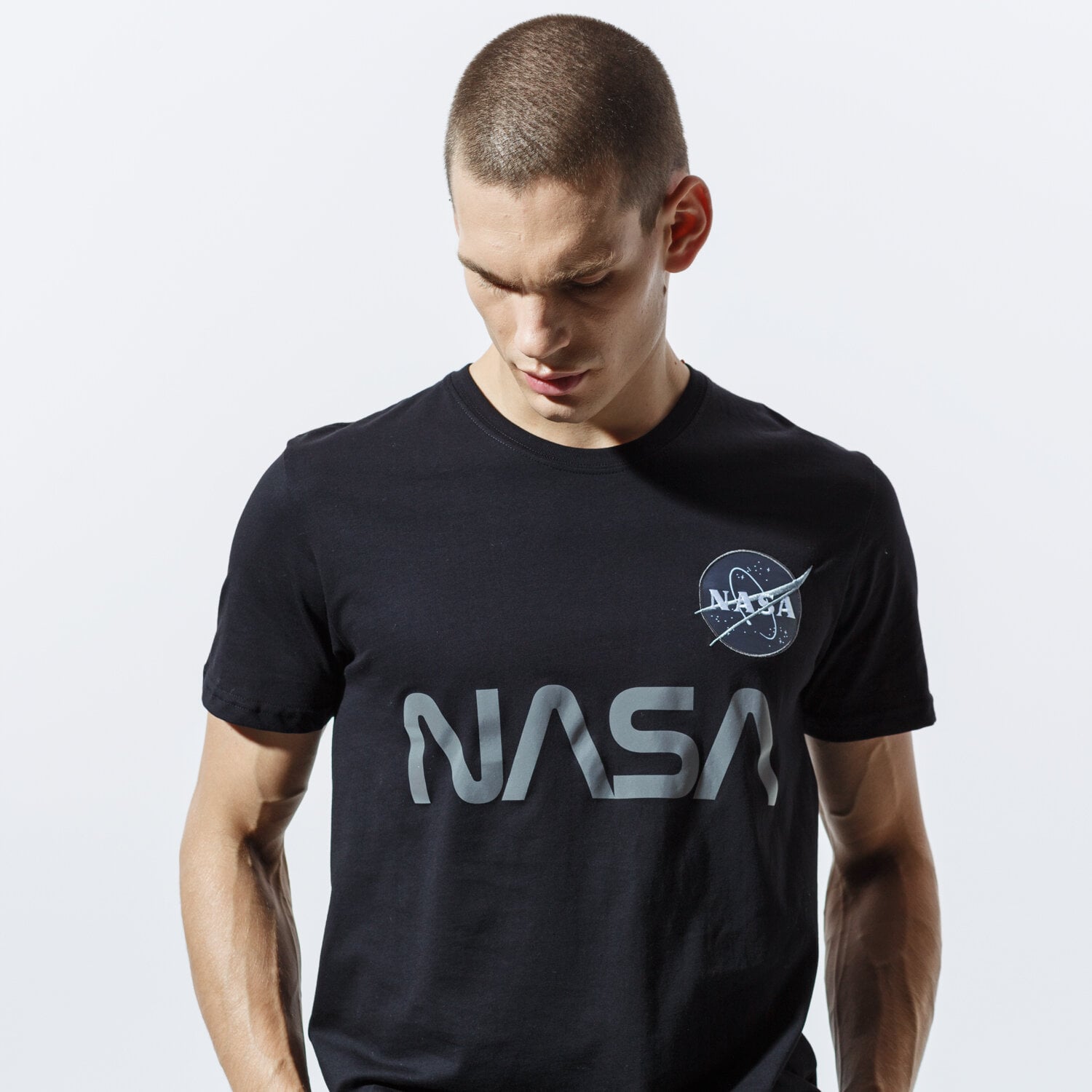 pánské tričko ALPHA INDUSTRIES TRIČKO NASA REFLECTIVE T 178501-03 ČERNÁ