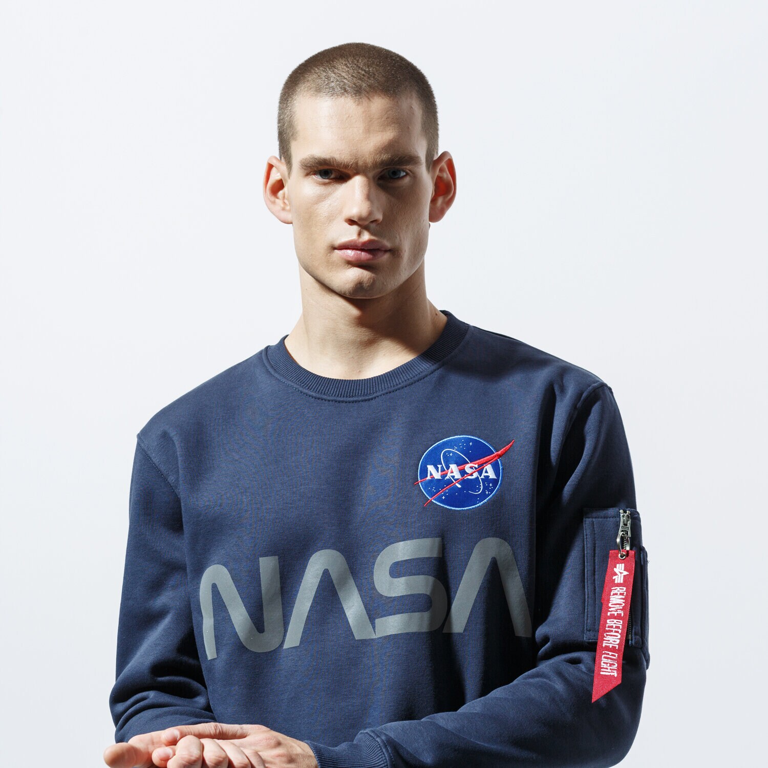 pánská mikina ALPHA INDUSTRIES MIKINA NASA REFLECTIVE SWEATER 178309-07 TMAVOMODRÁ