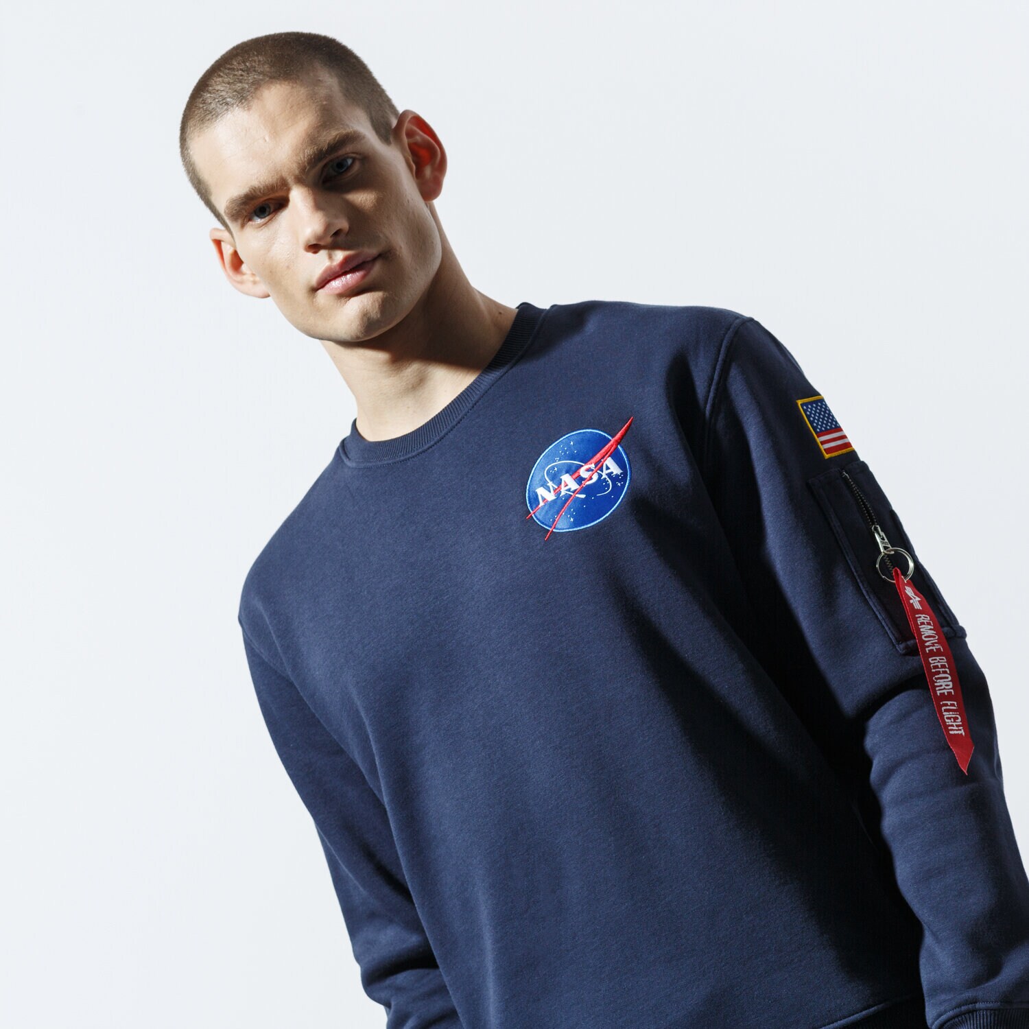 pánská mikina ALPHA INDUSTRIES MIKINA SPACE SHUTTLE SWEATER 17830707 TMAVOMODRÁ