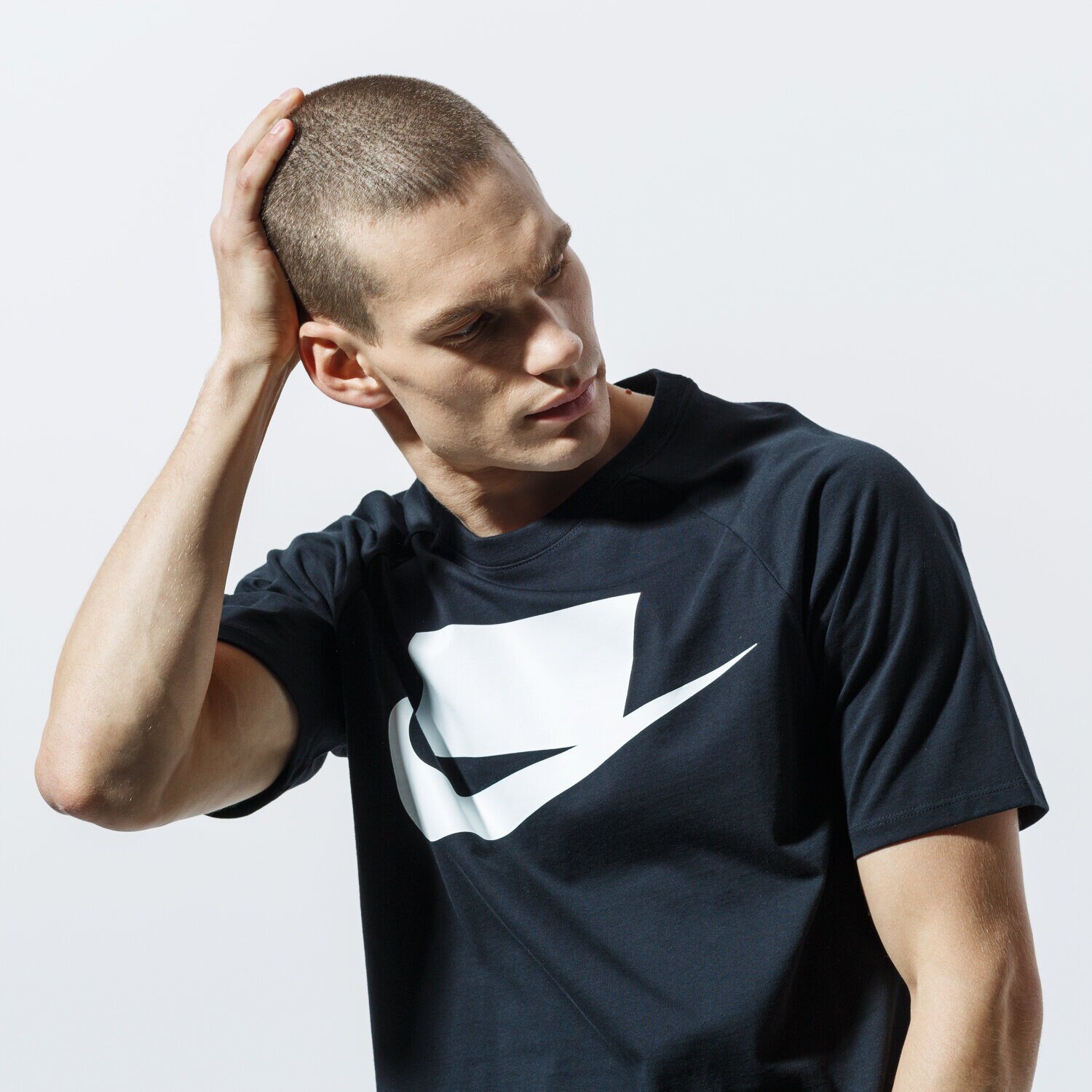 pánské tričko NIKE TRIČKO SS M NSW SS TEE NSW 1 BV7595-011 ČERNÁ
