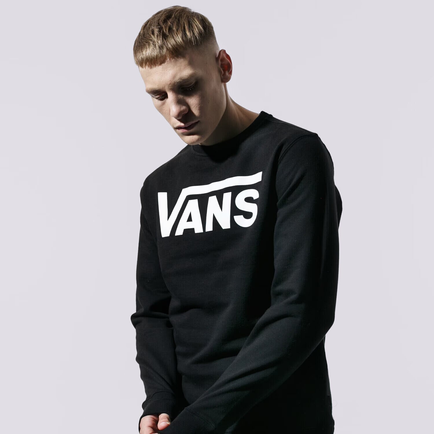 pánská mikina VANS MIKINA VANS CLASSIC CREW II VN0A456AY281 ČERNÁ