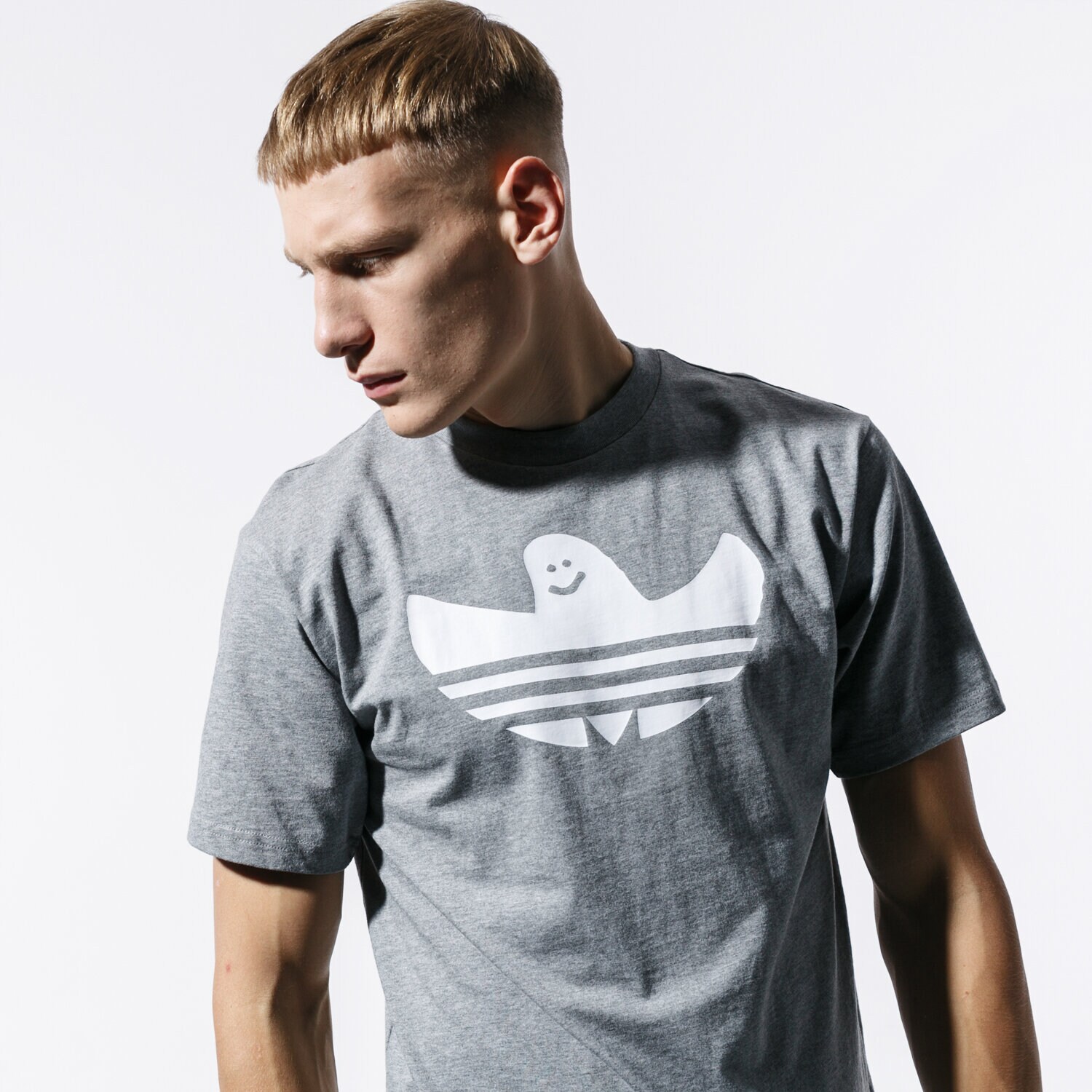 pánské tričko ADIDAS TRIČKO SS SHMOO TEE EC7372 ŠEDÁ