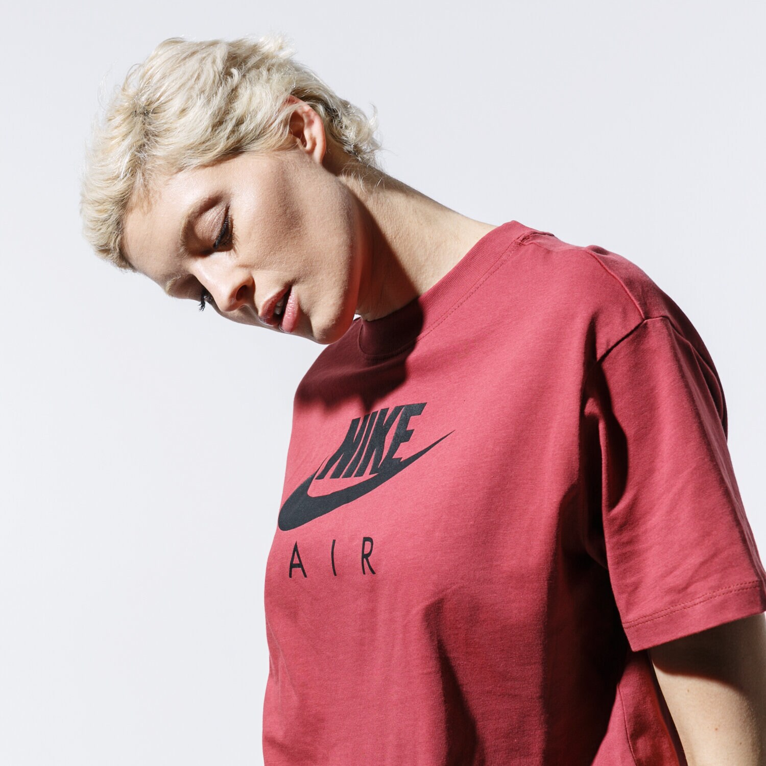 dámské tričko NIKE TRIČKO W NSW AIR TOP SS BV4777-661 BORDOVÁ