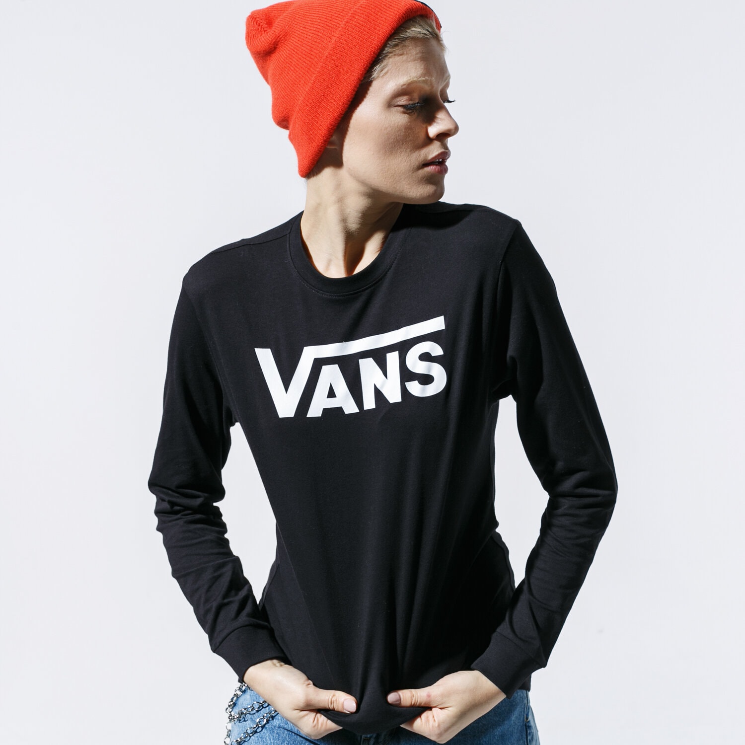 dámské tričko VANS TRIČKO FLYING V LS VN0A3ULGBLK1 ČERNÁ