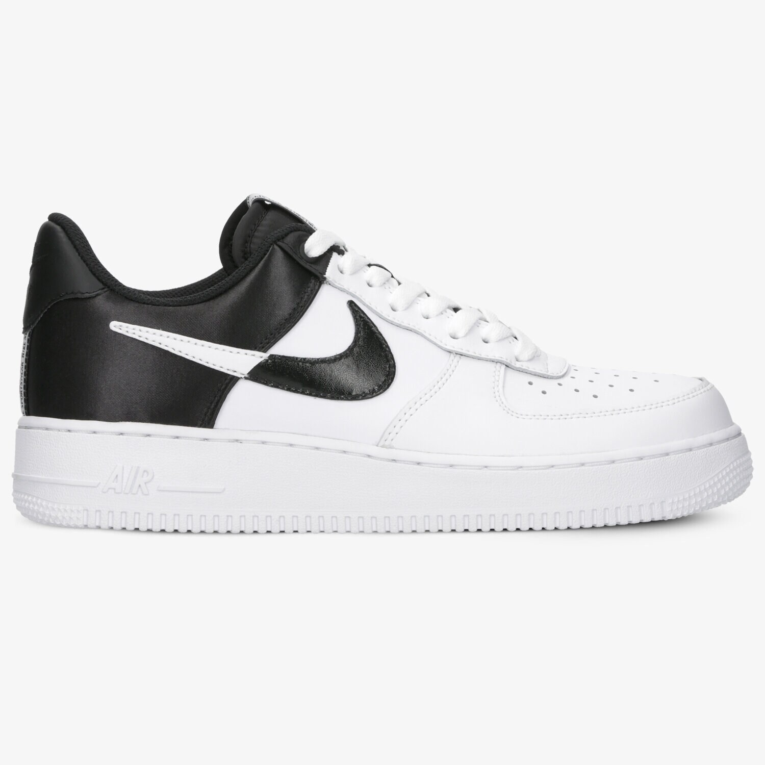 pánské tenisky NIKE AIR FORCE 1 '07 LV8 1 BQ4420100 BÍLÁ