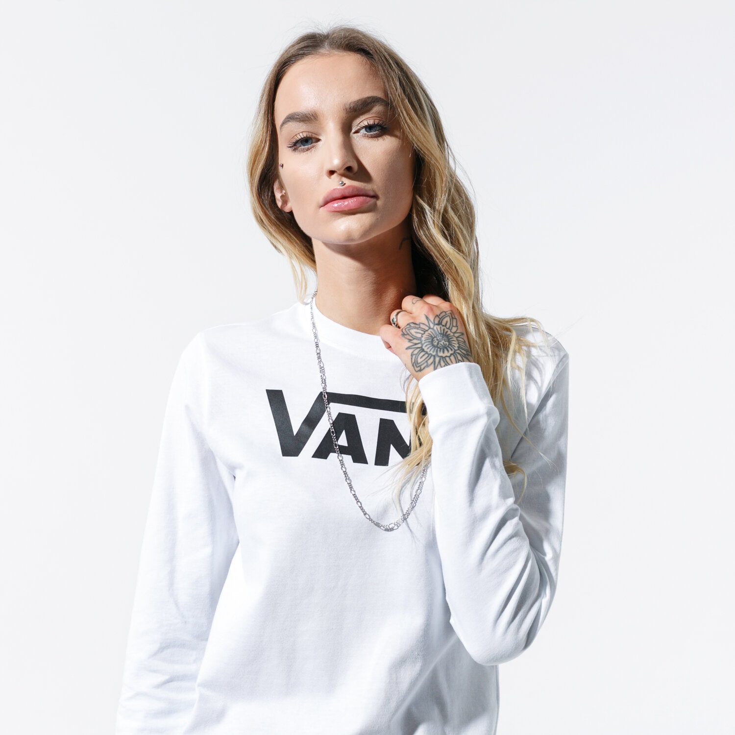 dámské tričko VANS TRIČKO FLYING V LS VN0A3ULGWHT1 BÍLÁ
