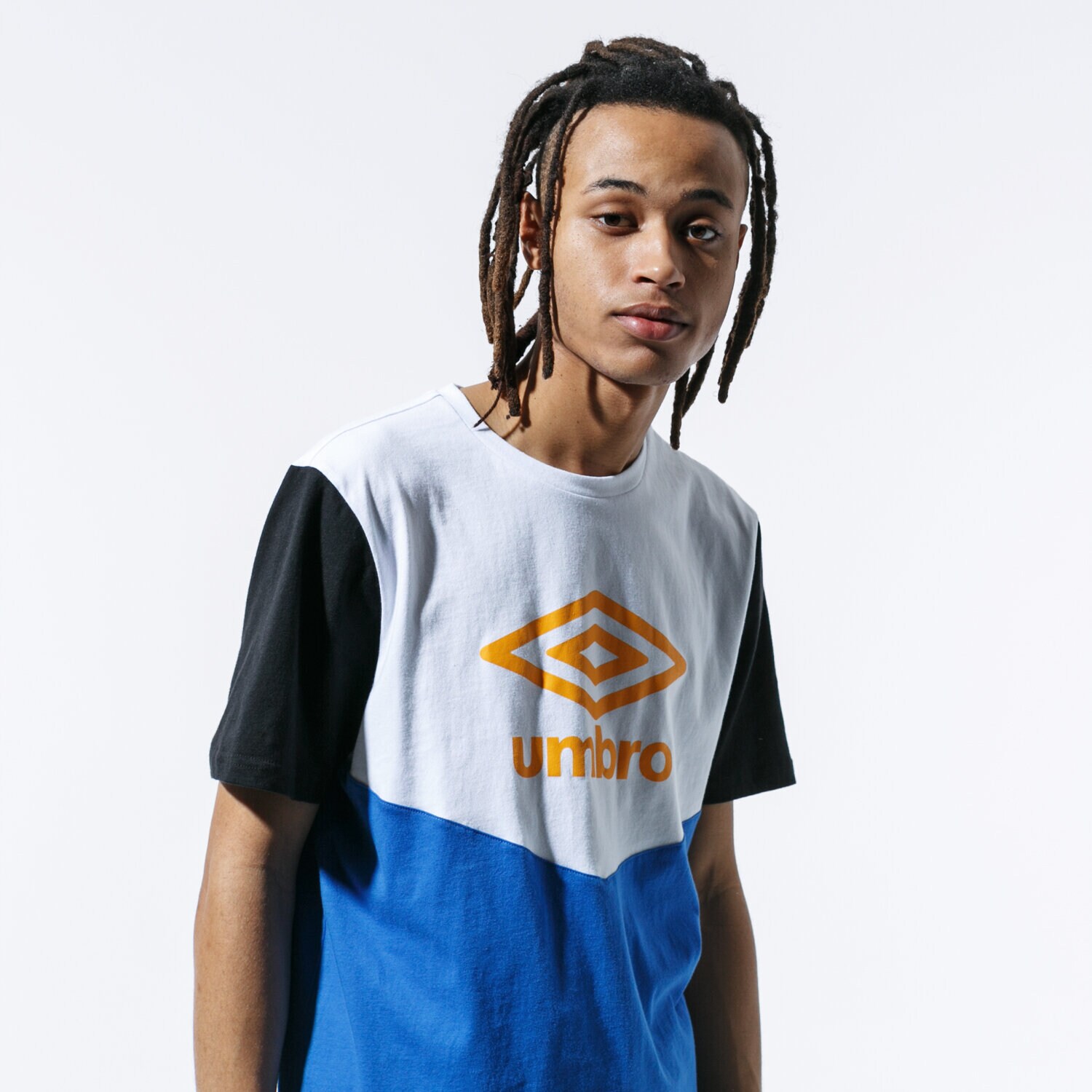 pánské tričko UMBRO TRIČKO RETRO COLORBLOCK TEE BLU UL39TSM83001 MODRÁ